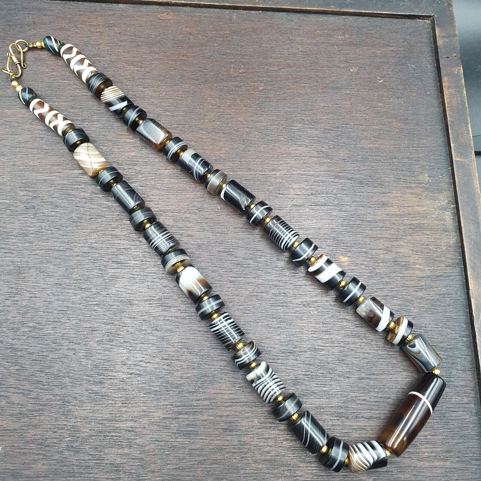 Antique Yemeni Agate Natural Rare pattern Banded Agate Bead Necklace