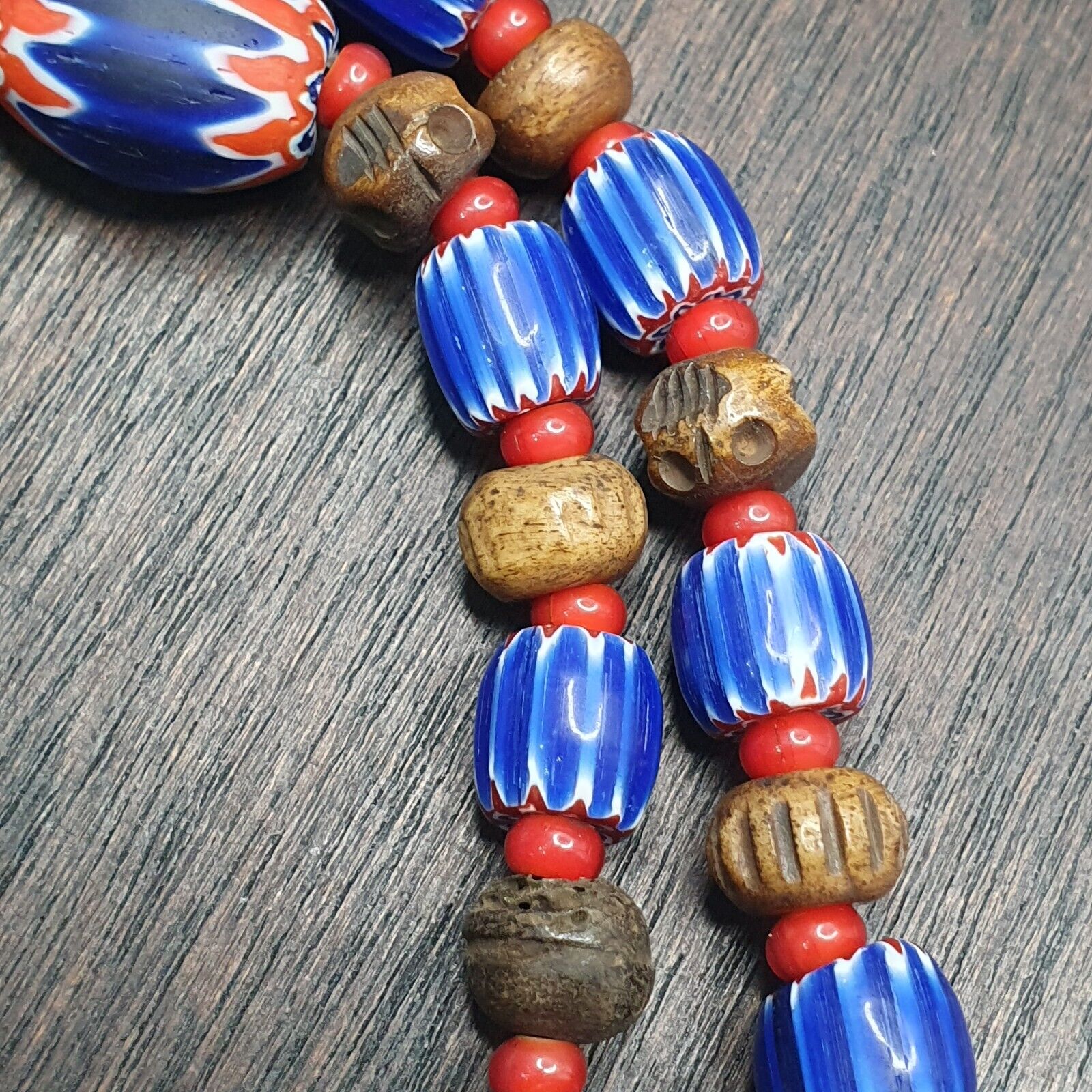 Vintage venetian Style Beads Collection WHite heart Chevron Beads Necklace B21