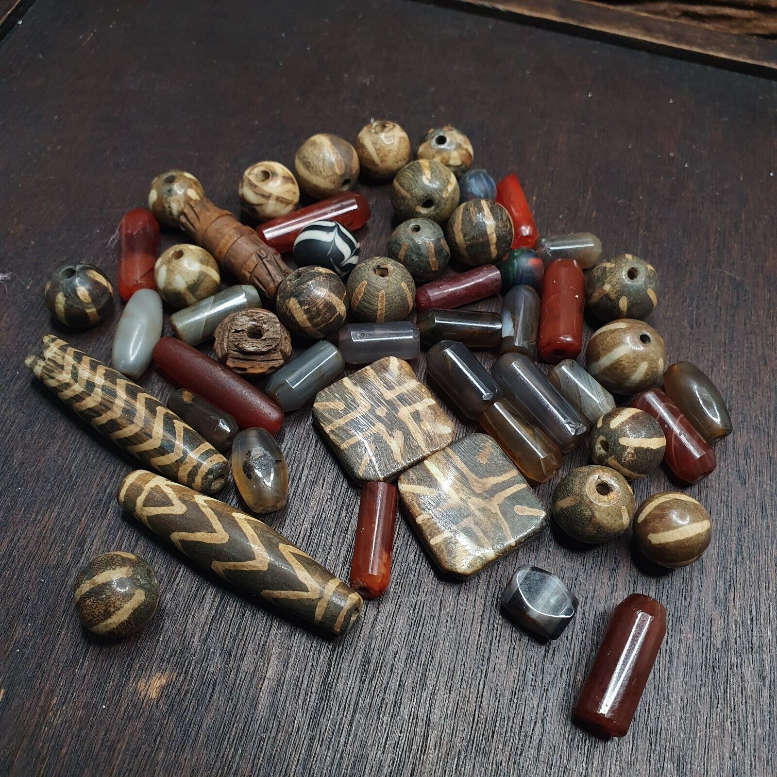 Lot Asian Pumtek and African Yemeni Agate Beads LOT-PMT