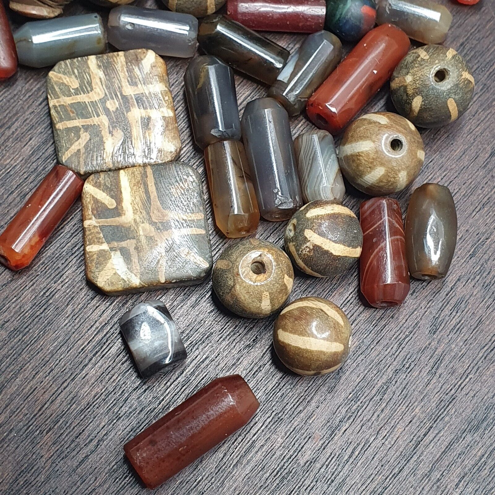 Lot Asian Pumtek and African Yemeni Agate Beads LOT-PMT