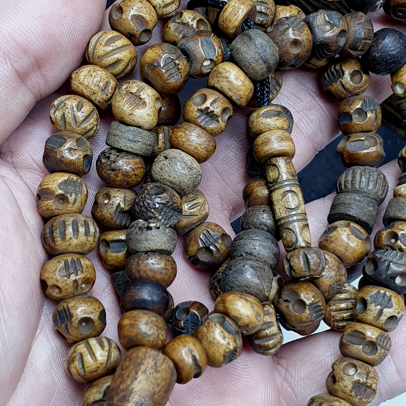 TIBETAN ANTIQUE Carving Beads Buddhist 108 PRAYER BEADS MALA ROSARY
