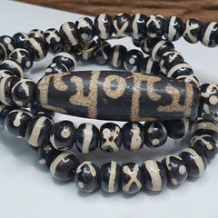 Indo Tibetan Himalayan Agate Bead unique Patterns Dzi Amulet Necklace