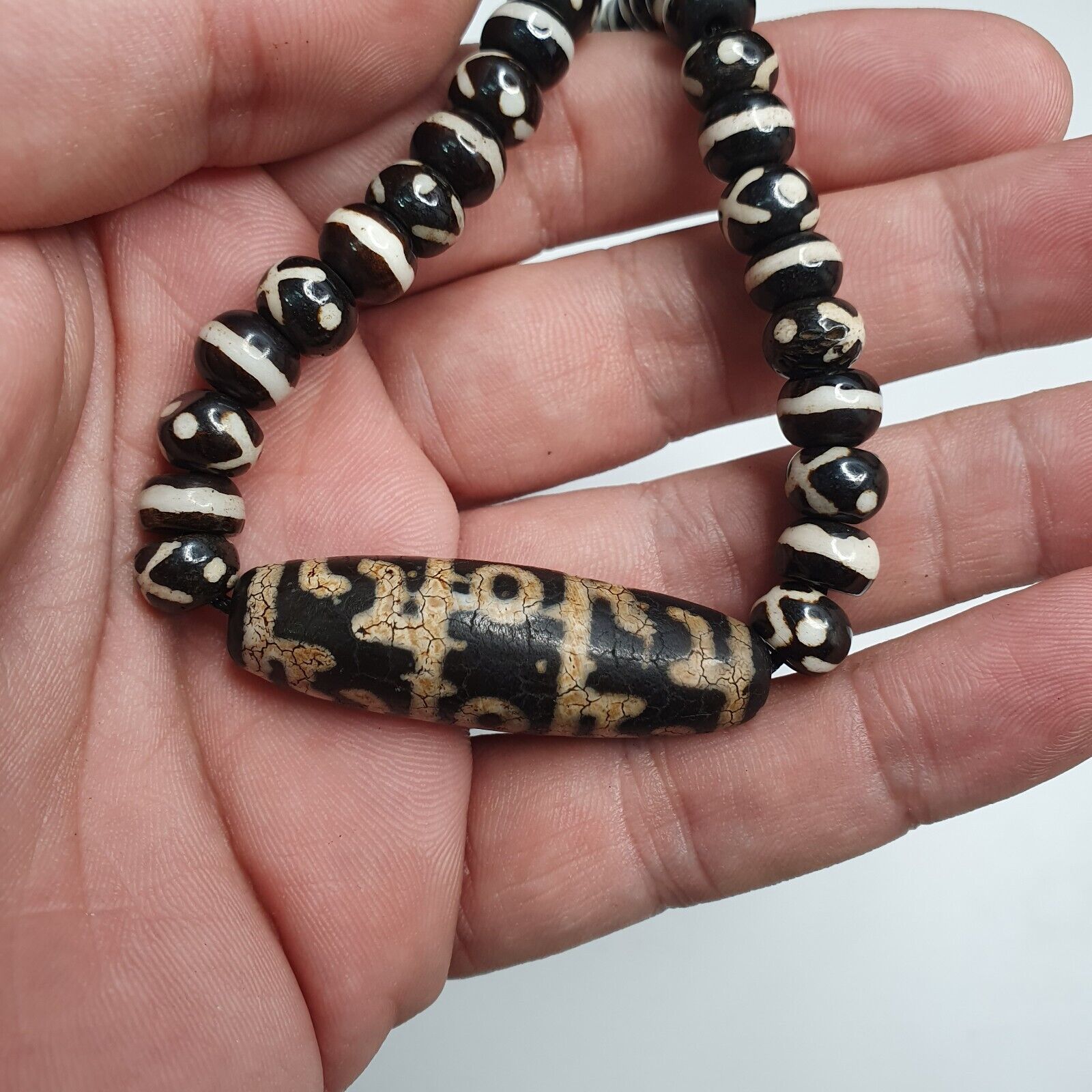 Indo Tibetan Himalayan Agate Bead unique Patterns Dzi Amulet Necklace