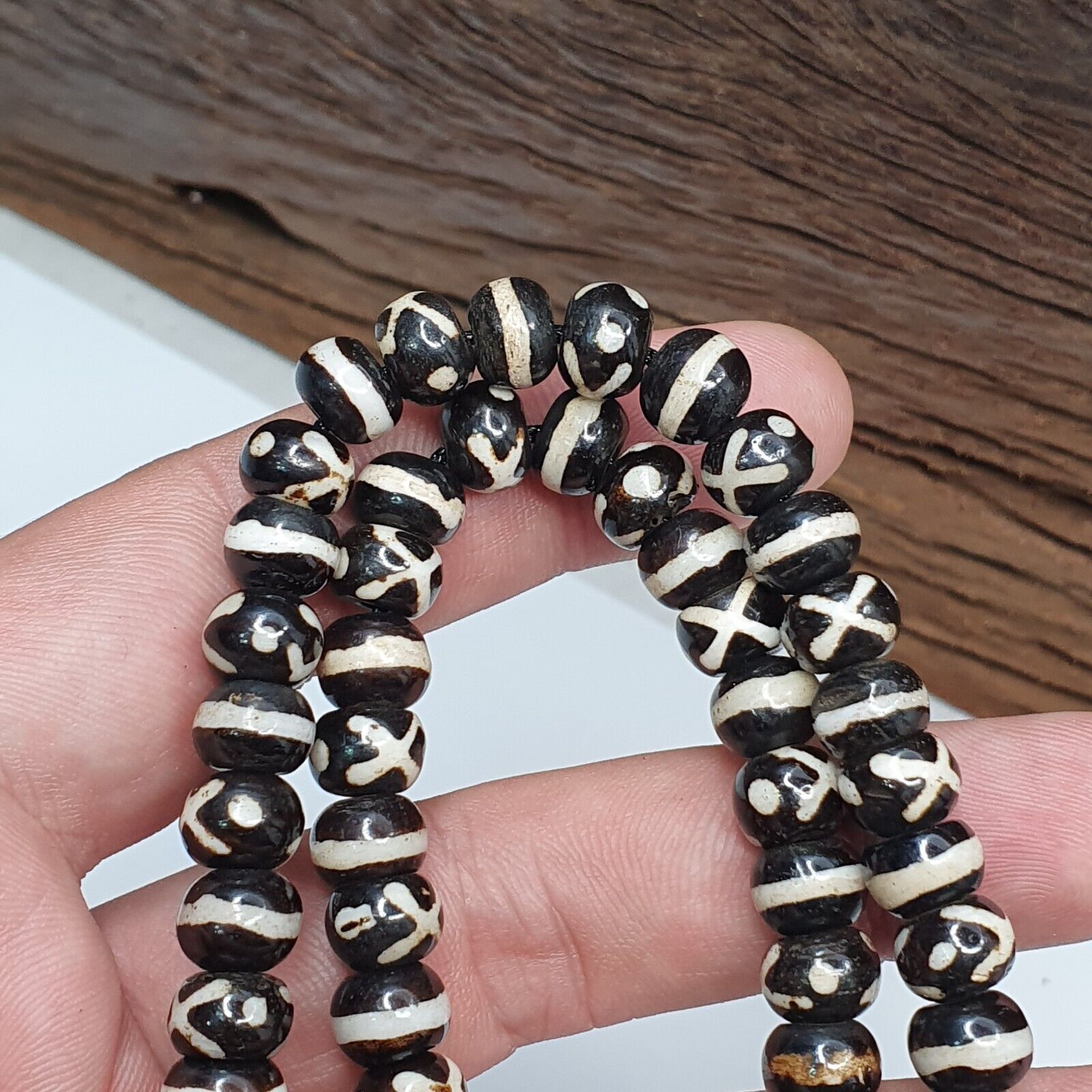 Indo Tibetan Himalayan Agate Bead unique Patterns Dzi Amulet Necklace