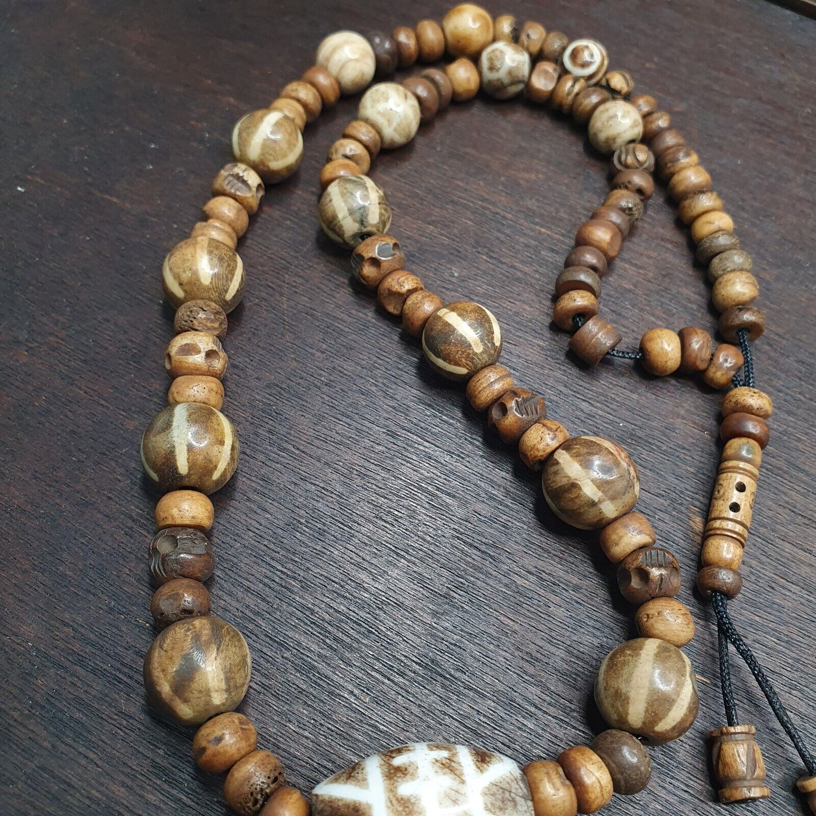 South Asian Burmese Antiques Trade Pumtek petrified Wood Beads Necklace