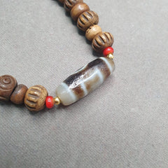 Tibetan 1Circle Eyes 1Aquare Eye Agate Dzi Bead Amulet with carving Necklace