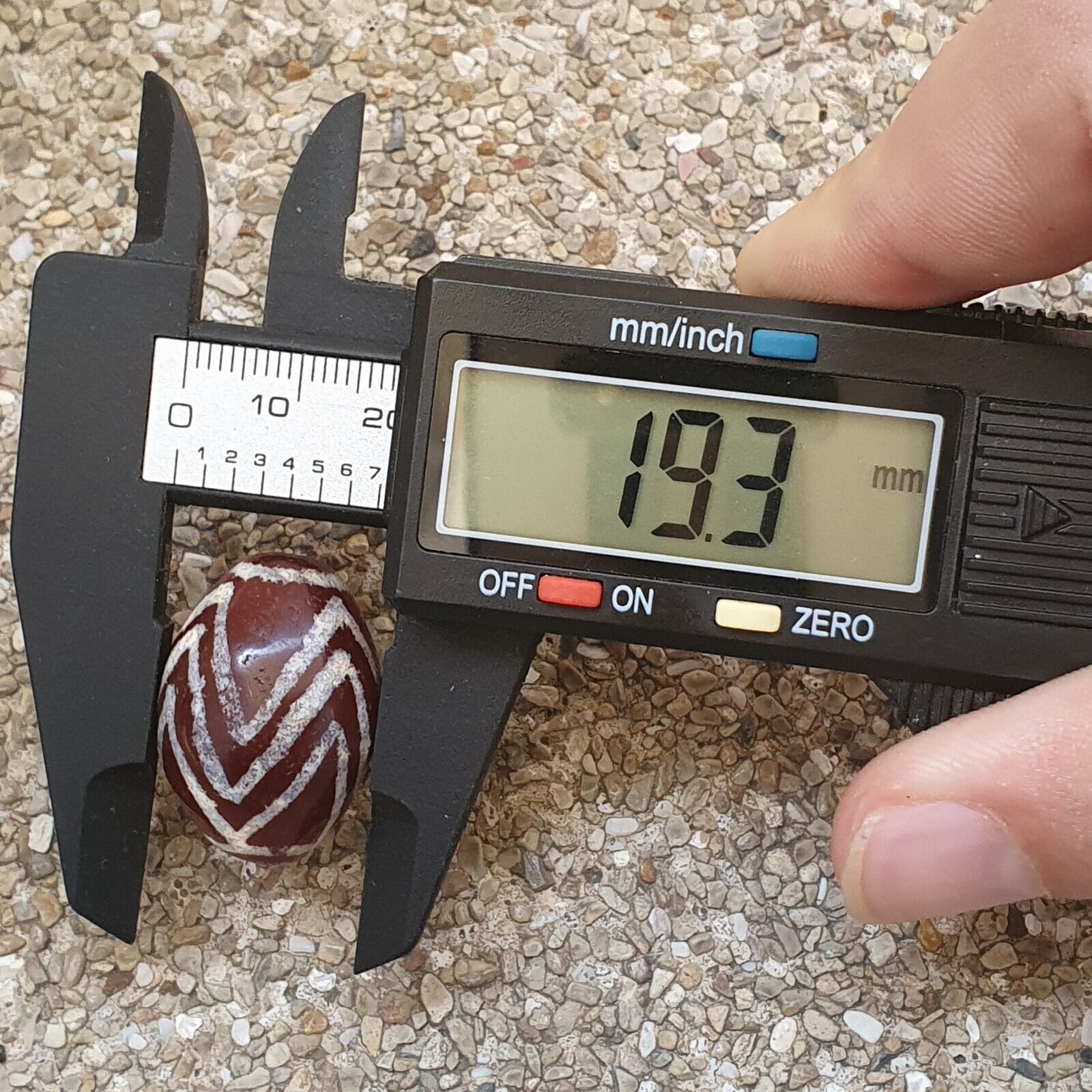 Exquisite Antique Tibetan Etched Agate Bead: A Rare Gem from the Past