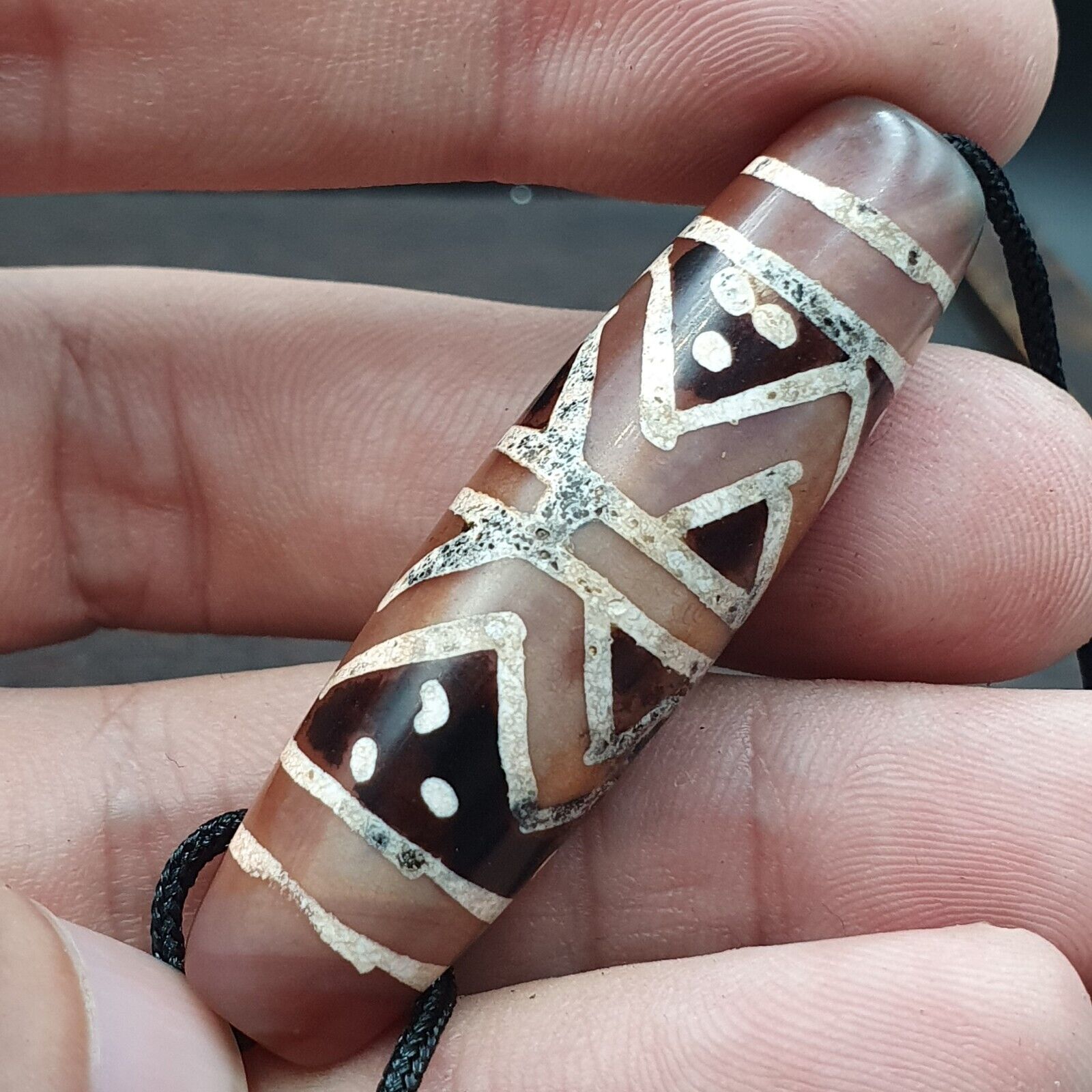 Antique -Vintage PYU Tibetan ETCHED Pink AGATE zig zag Eyes pattern BEAD 51mm