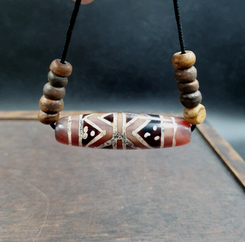Antique -Vintage PYU Tibetan ETCHED Pink AGATE zig zag Eyes pattern BEAD 51mm