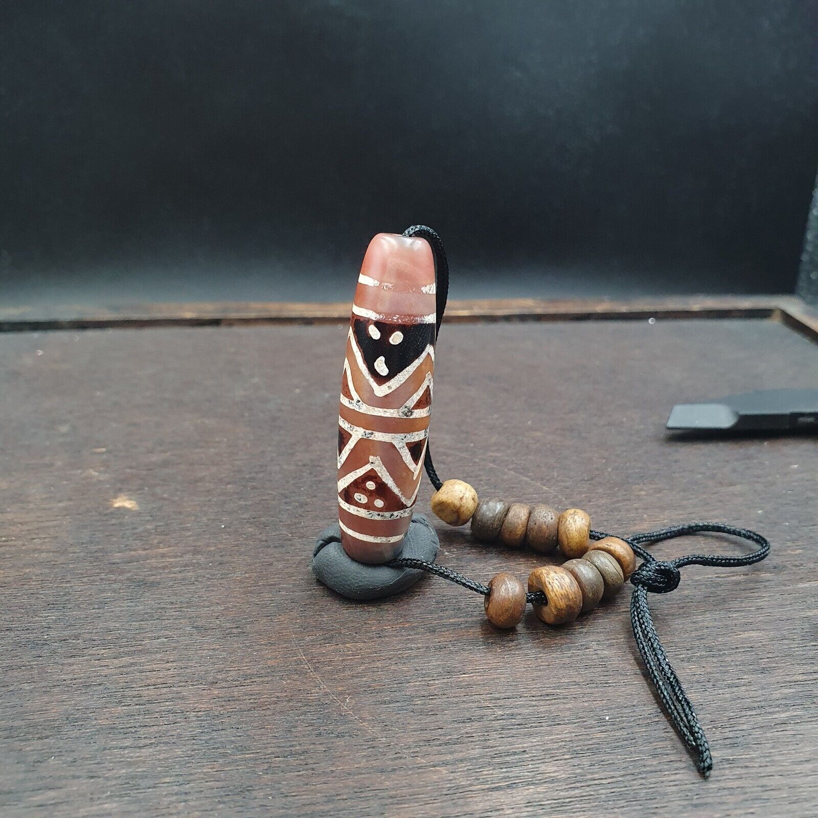 Antique -Vintage PYU Tibetan ETCHED Pink AGATE zig zag Eyes pattern BEAD 51mm