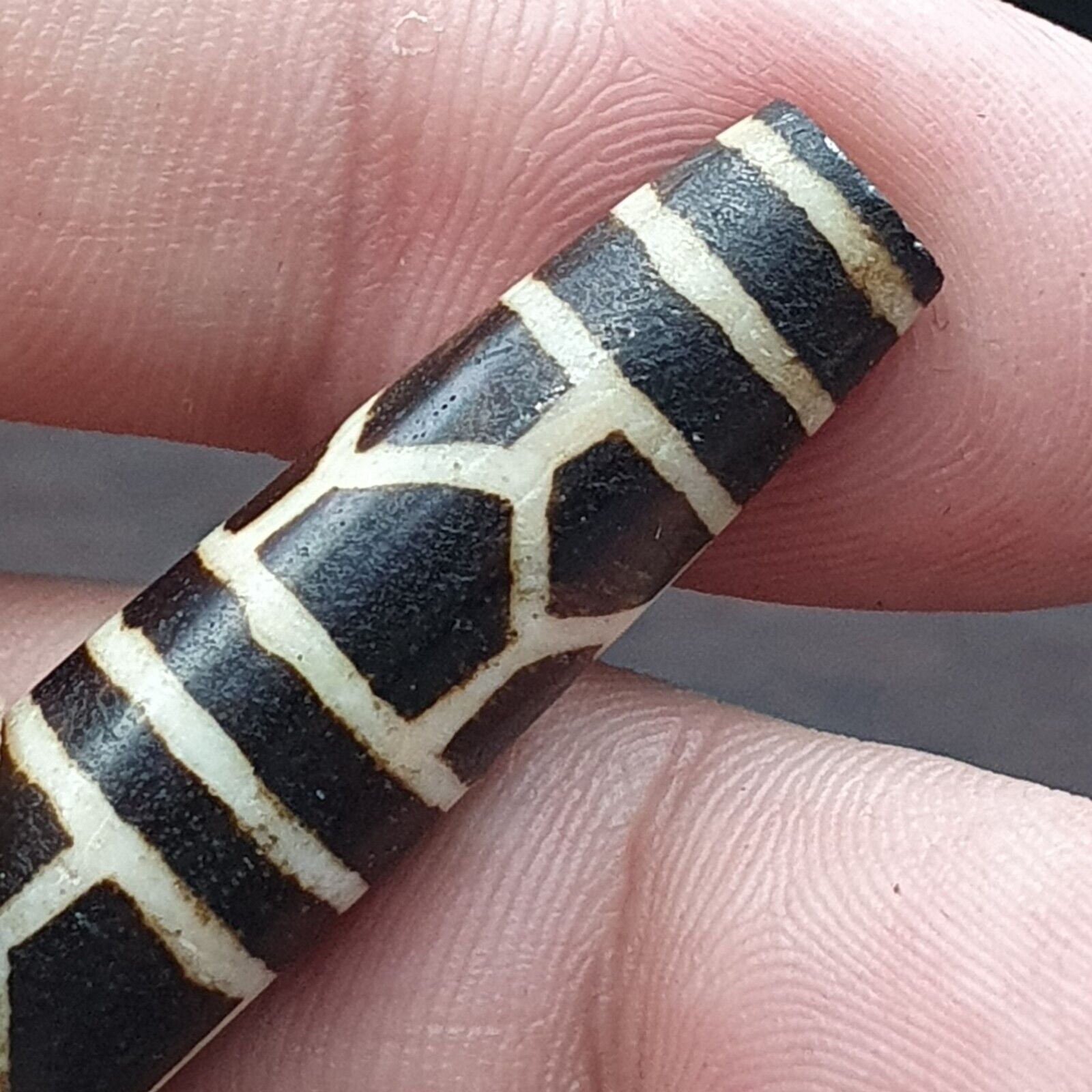 Vintage South Asian Burma Old Pumtek pyu beads petrified Wood Stone bead