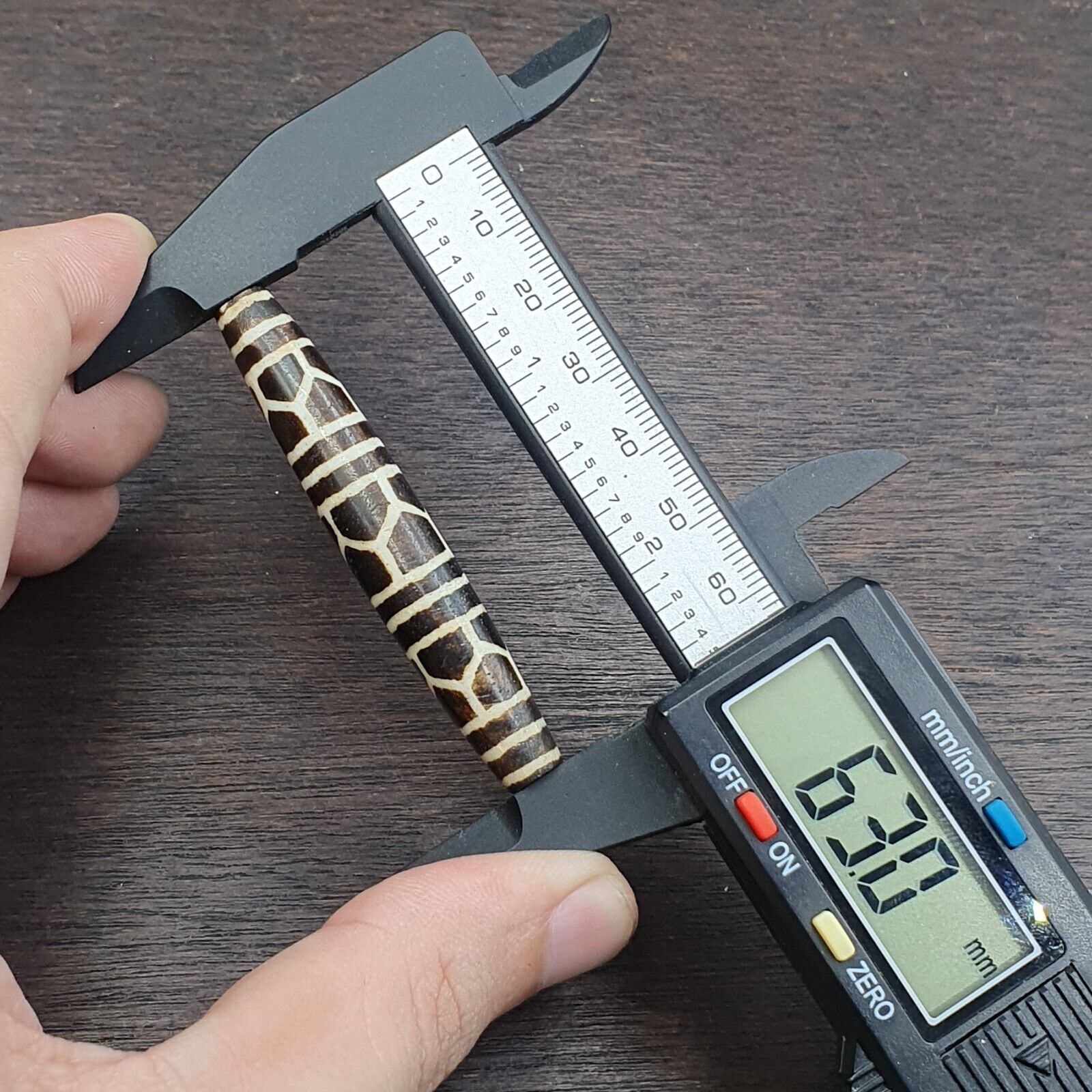 Vintage South Asian Burma Old Pumtek pyu beads petrified Wood Stone bead