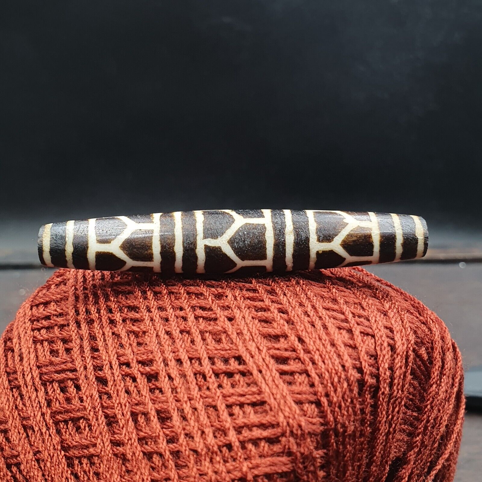 Vintage South Asian Burma Old Pumtek pyu beads petrified Wood Stone bead