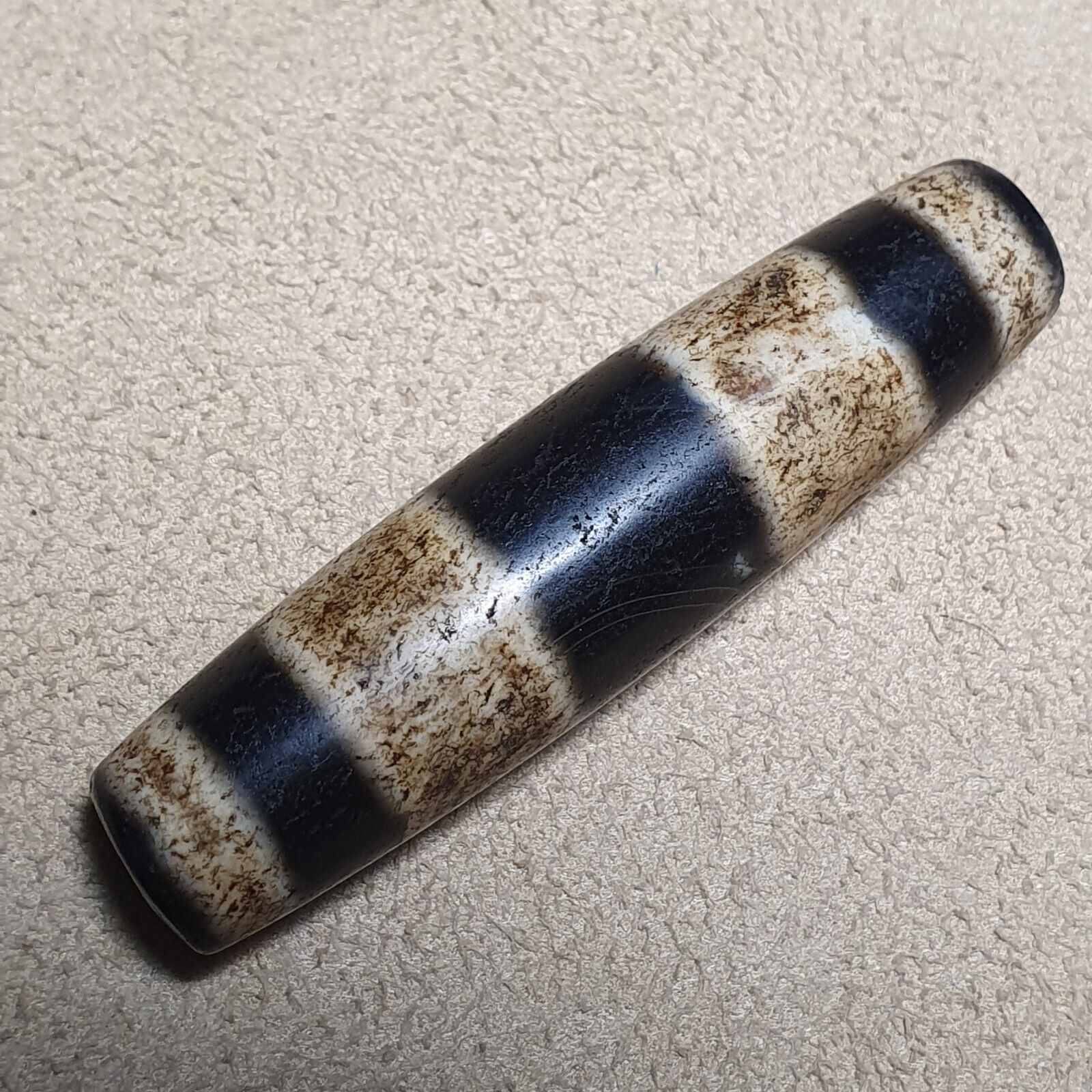 Antique Old Tibetan 3 Lines Agate stone Dzi Bead Amulet 58.9mm Rare finds.