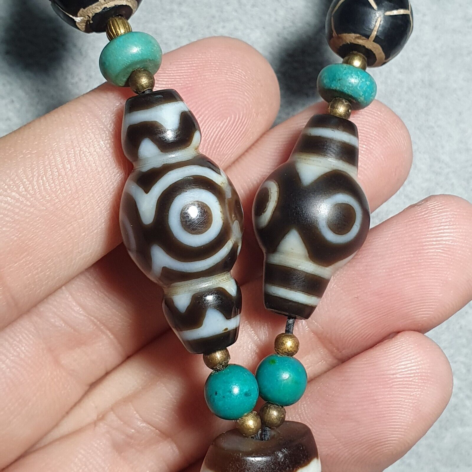 Antique Old Magnificent Tibetan Eyes in Eye Agate stone Dzi Beads Amulet