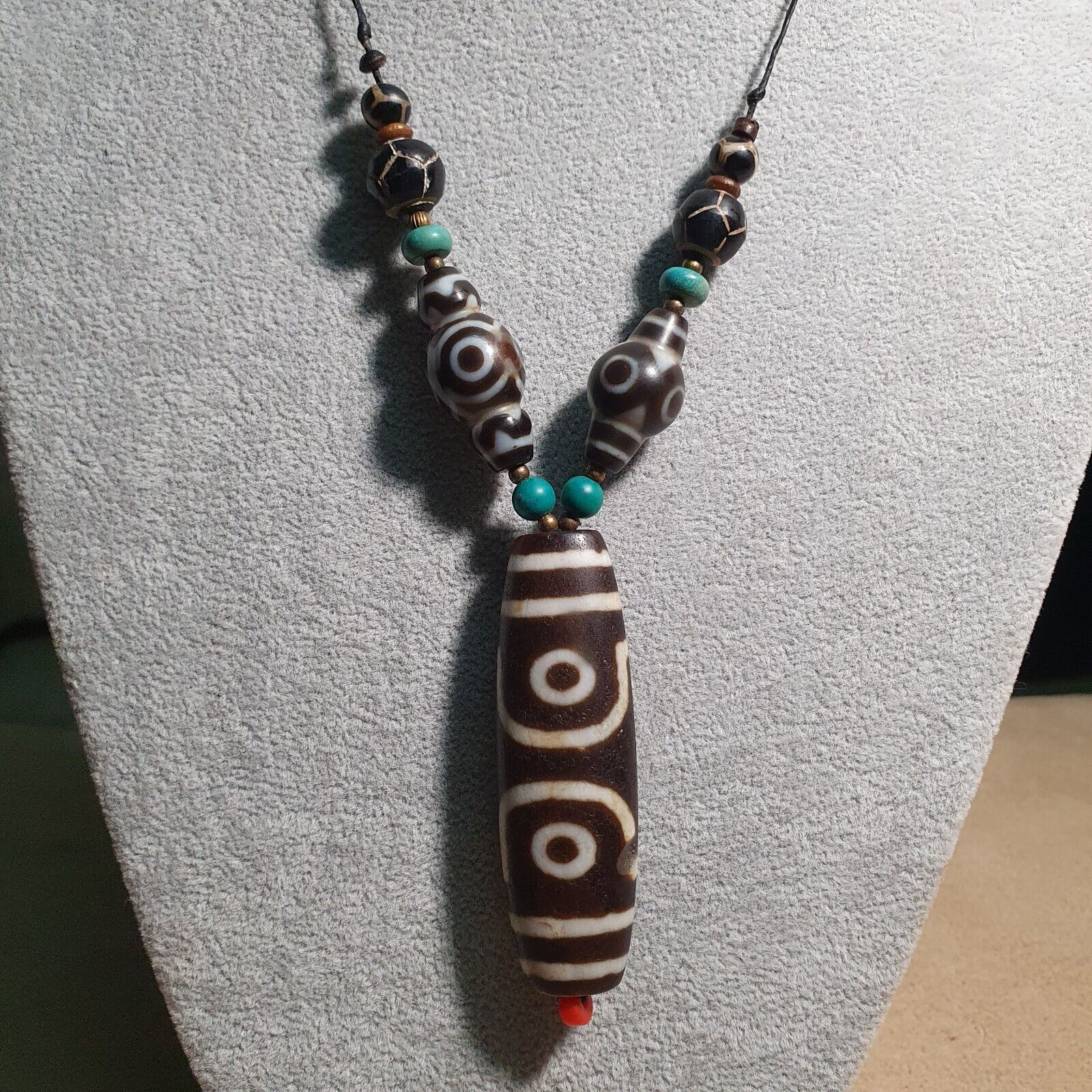 Antique Old Magnificent Tibetan Eyes in Eye Agate stone Dzi Beads Amulet