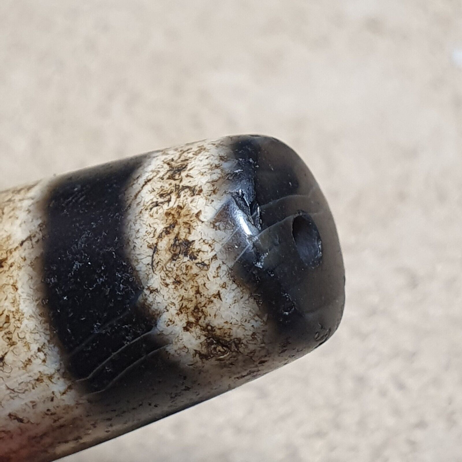 Antique Old Tibetan 3 Lines Agate stone Dzi Bead Amulet 58.9mm Rare finds.