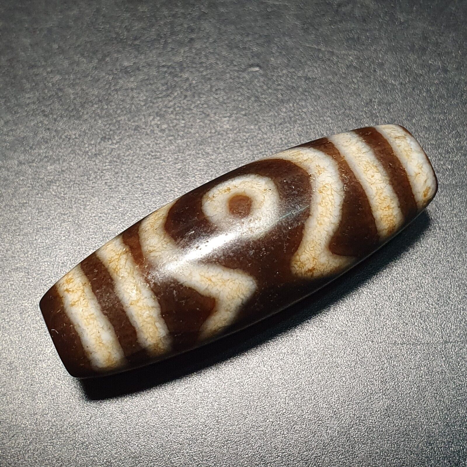 3 Eyes Vintage Tibetan Unique pattern Agate stone Dzi Amulet SHD-6