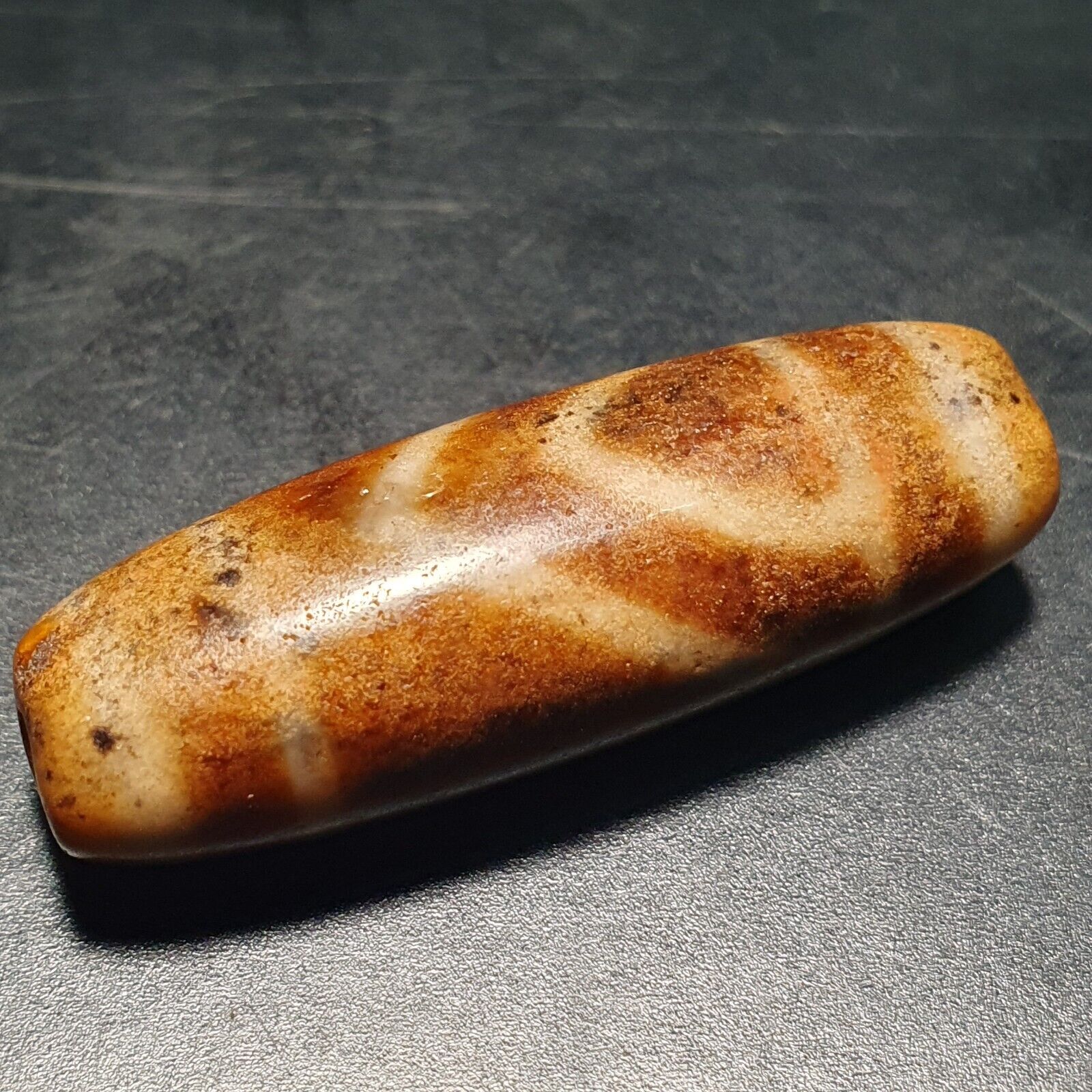 Vintage Tibetan Circle Big Eye Unique pattern Agate stone Dzi  Amulet