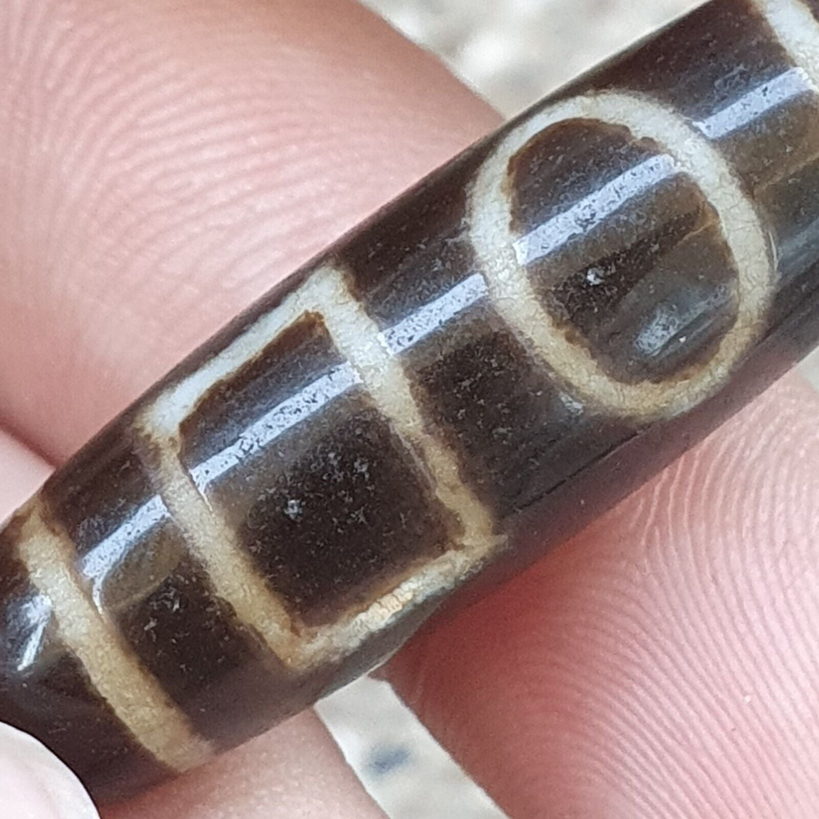 Nepalese Tibetan Himalayan 4 eyes Agate stone Dzi Bead Amulet AT12