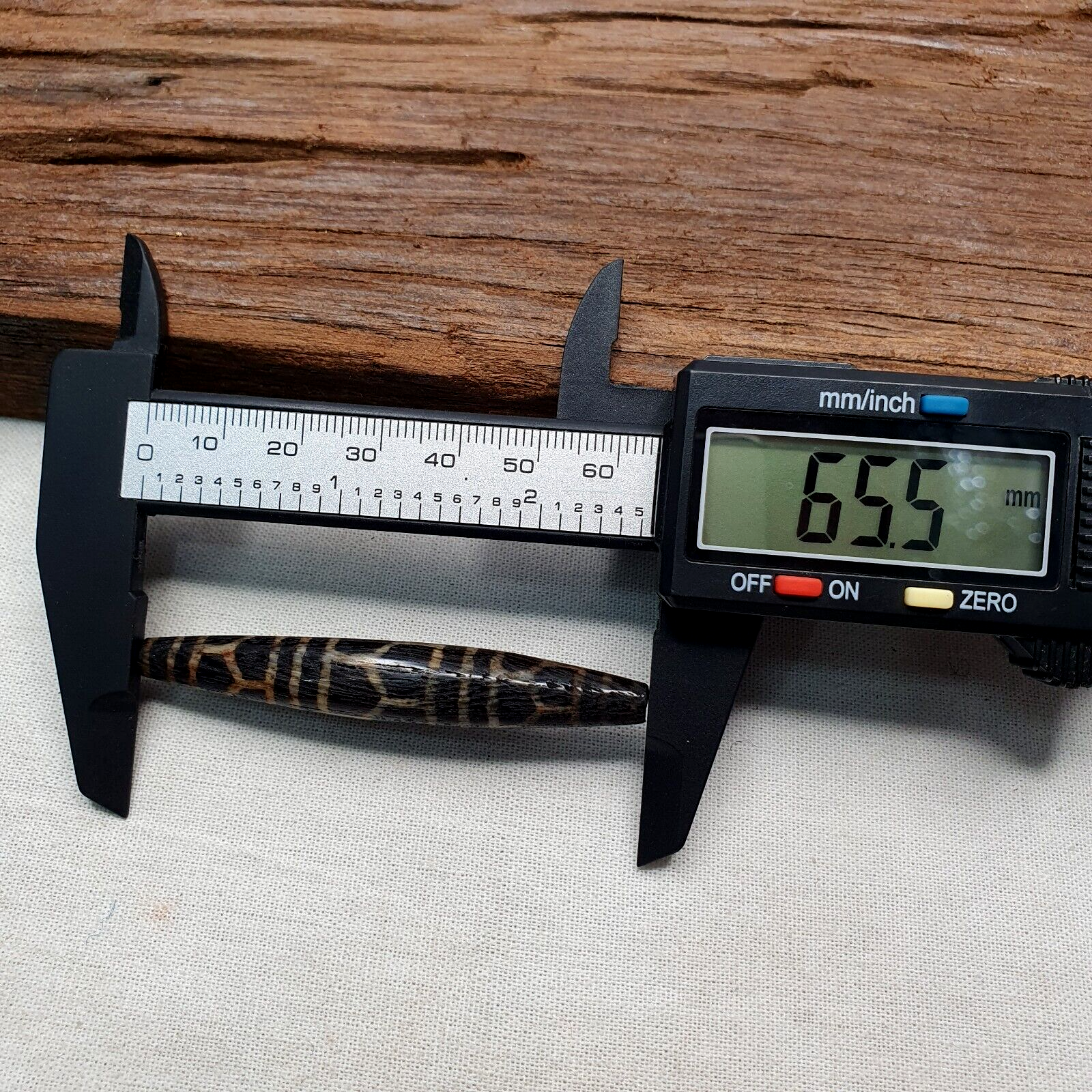 Vintage South Asian Burma Old Pumtek pyu beads petrified Wood Stone bead