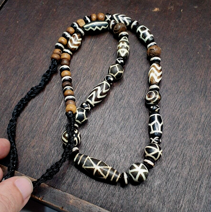 Vintage Black and White Pumtek Pyu Burmese Beads Long Necklace