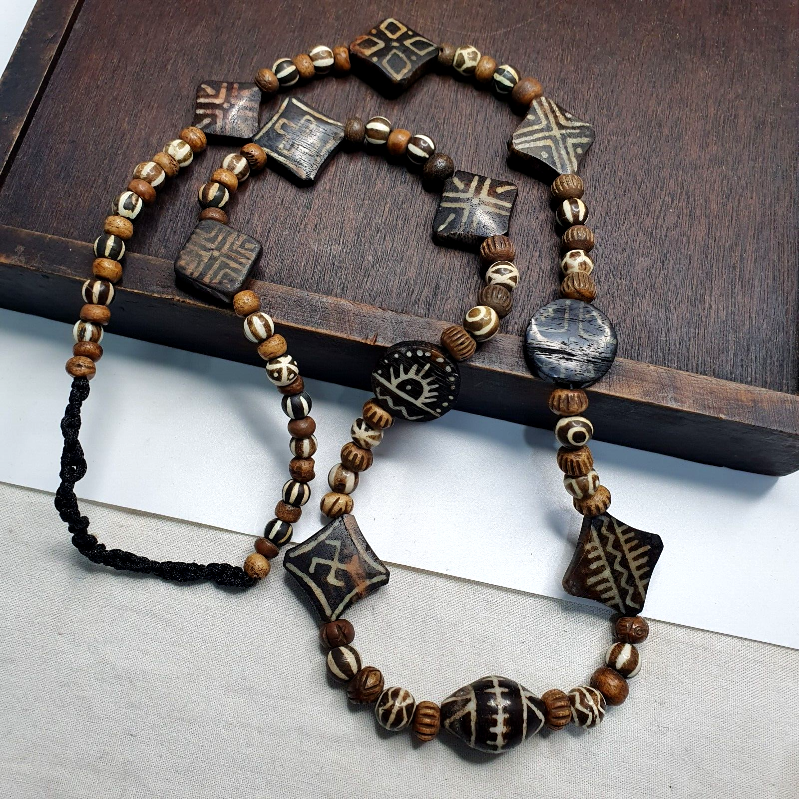 Antique South Asian Burmese Pumtek Pyu Beads Long Necklace