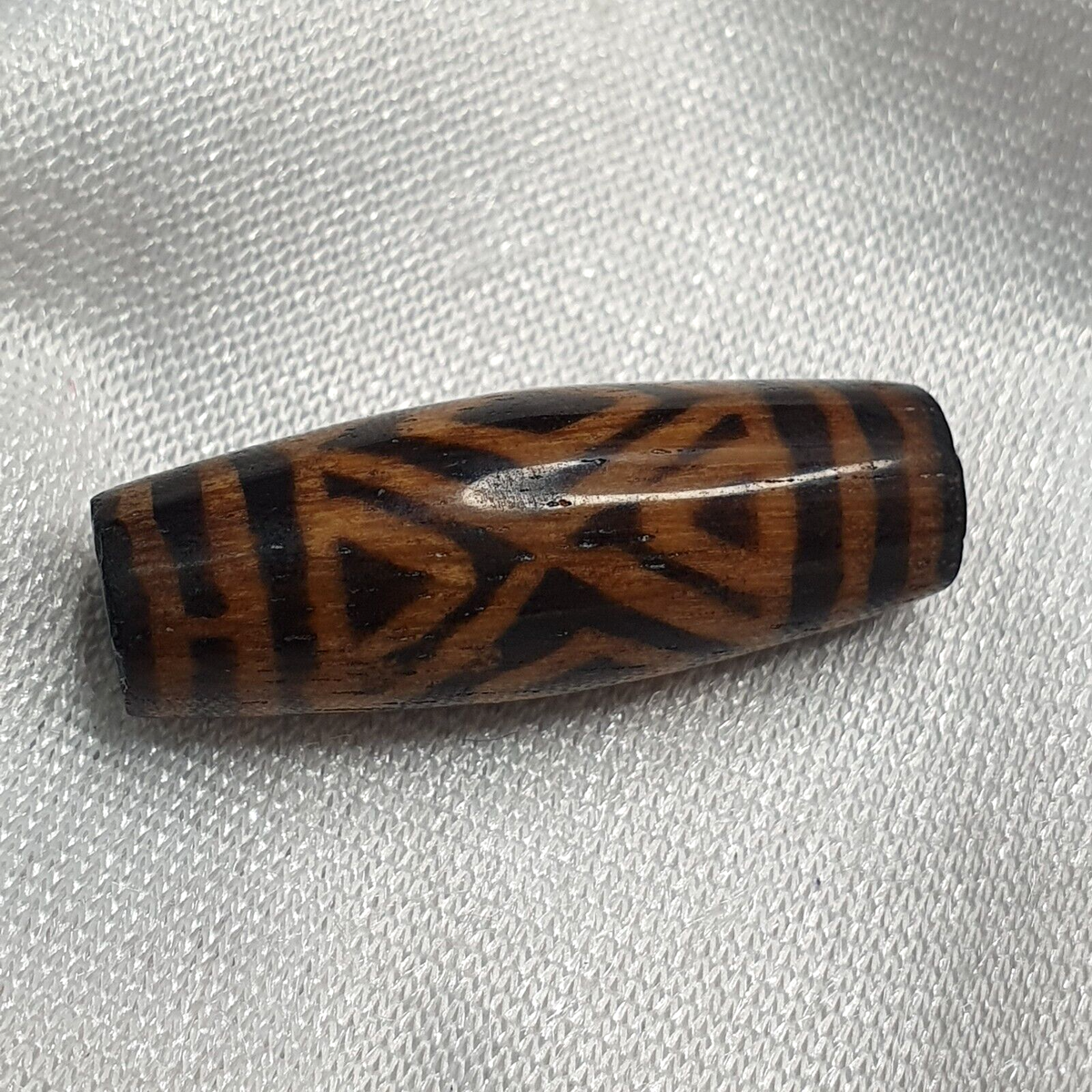 Antique PUMTEK PYU BEAD Rare pattern TUBE BEAD SILKY PATINA PBD-1