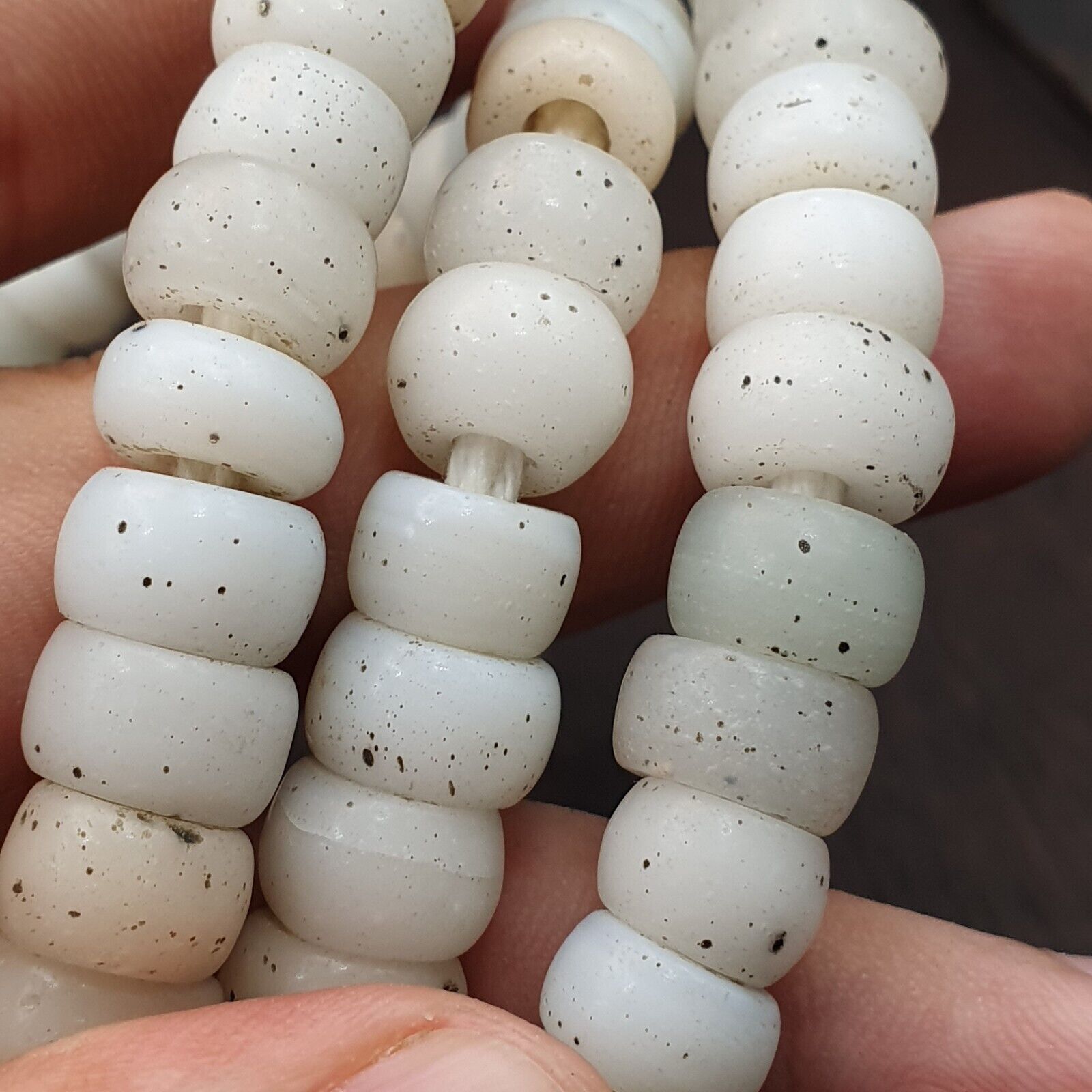 Vintage OLD AFRICAN White GLASS ANTIQUE BEADS 11-11.5MM 100+ beads Strand