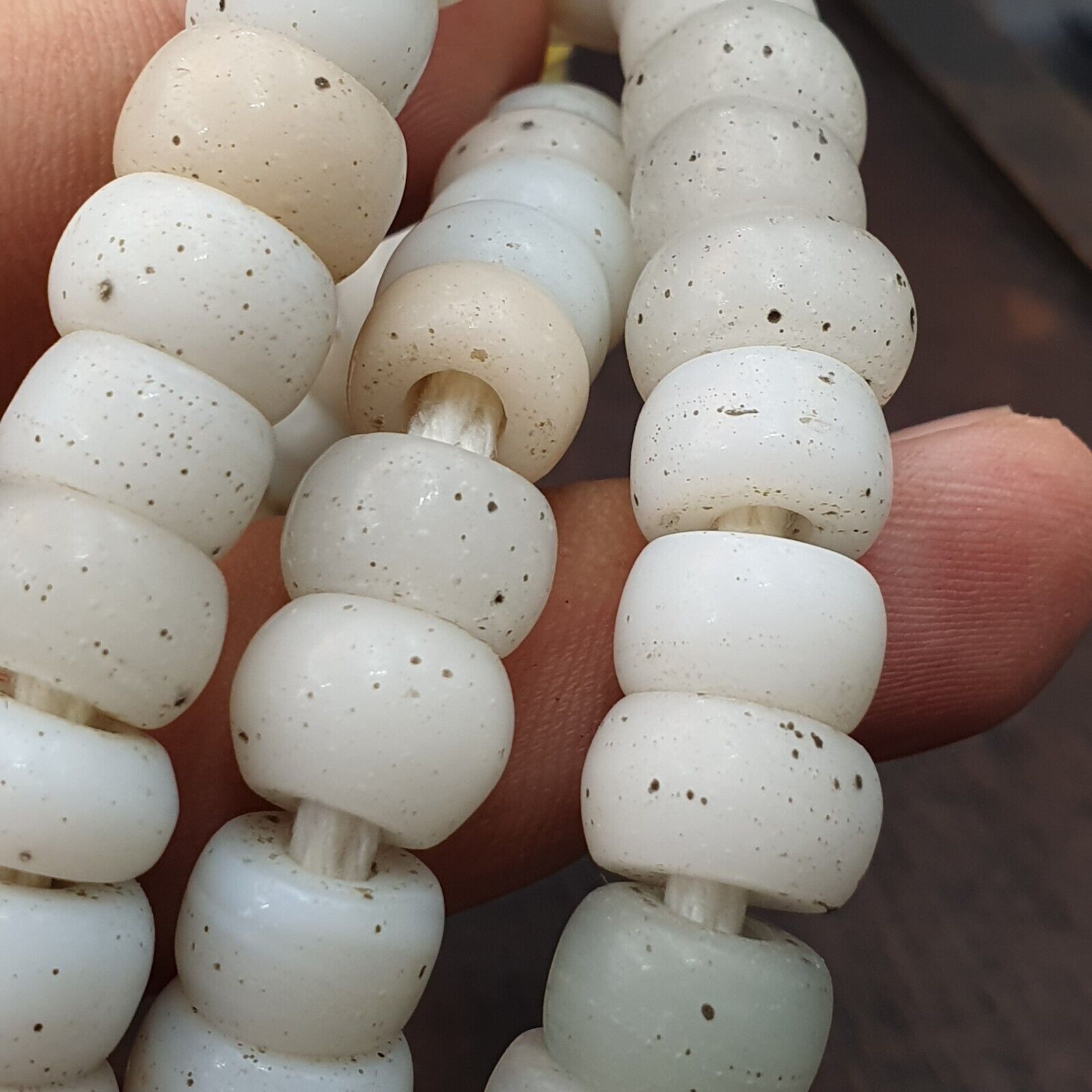 Vintage OLD AFRICAN White GLASS ANTIQUE BEADS 11-11.5MM 100+ beads Strand
