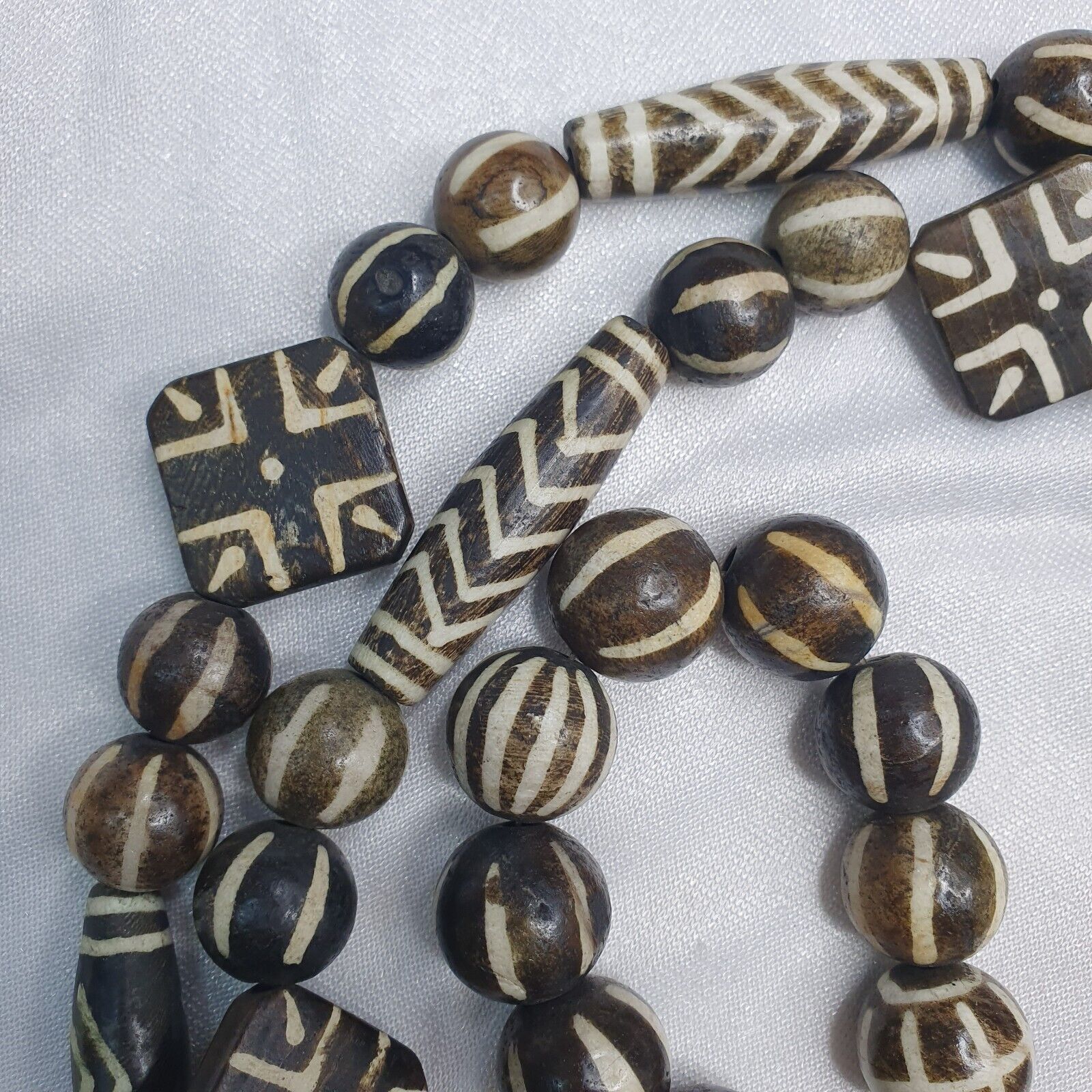 S Asian Burma Necklace Old Pumtek pyu beads petrified Wood Stone