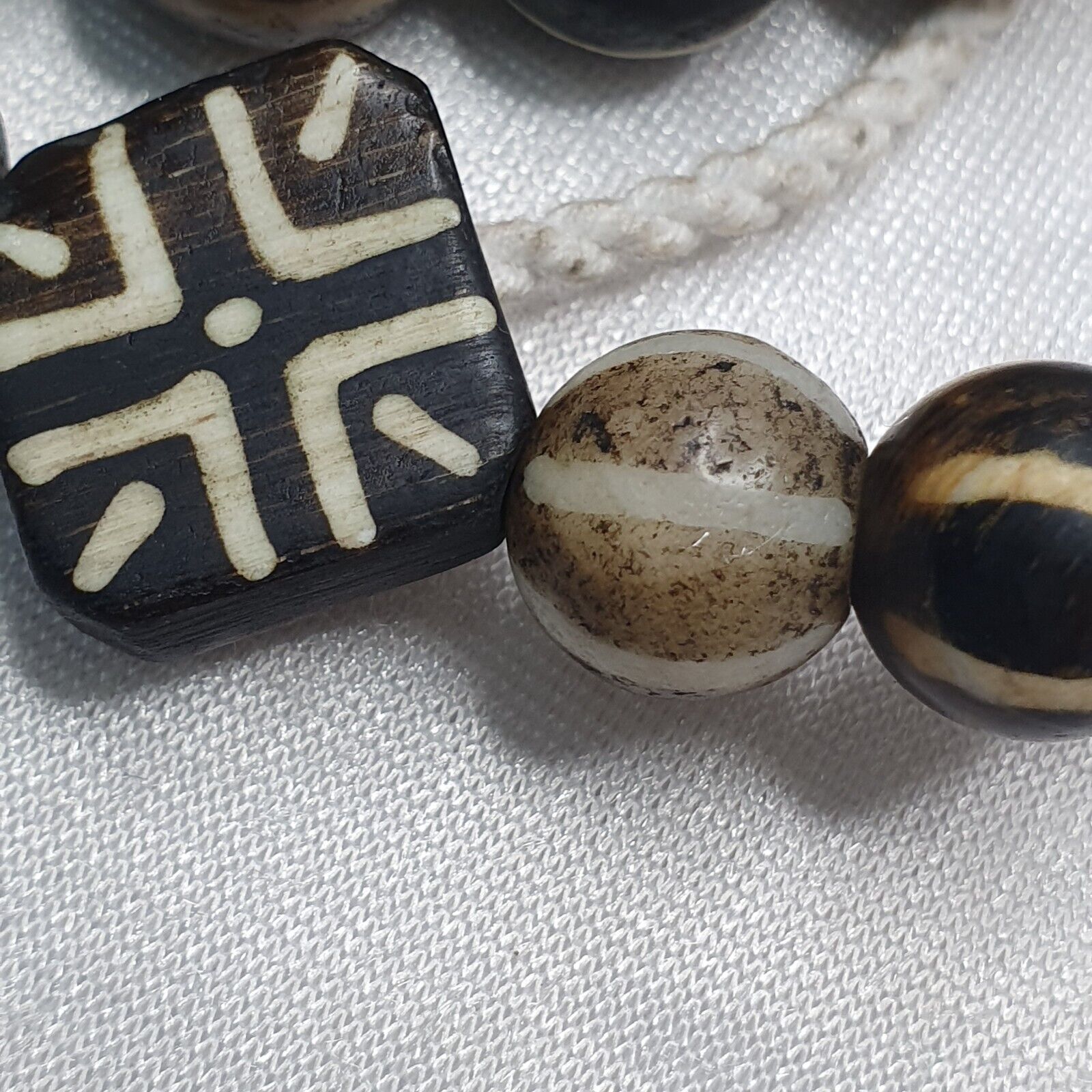S Asian Burma Necklace Old Pumtek pyu beads petrified Wood Stone