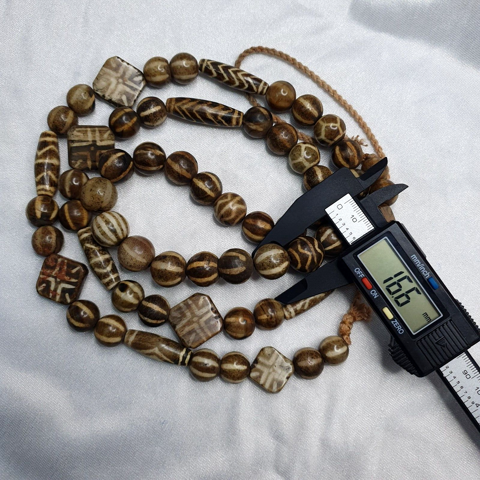 RARE Very Old PUMTEK BEADS Necklace Palmwood Great Patterns