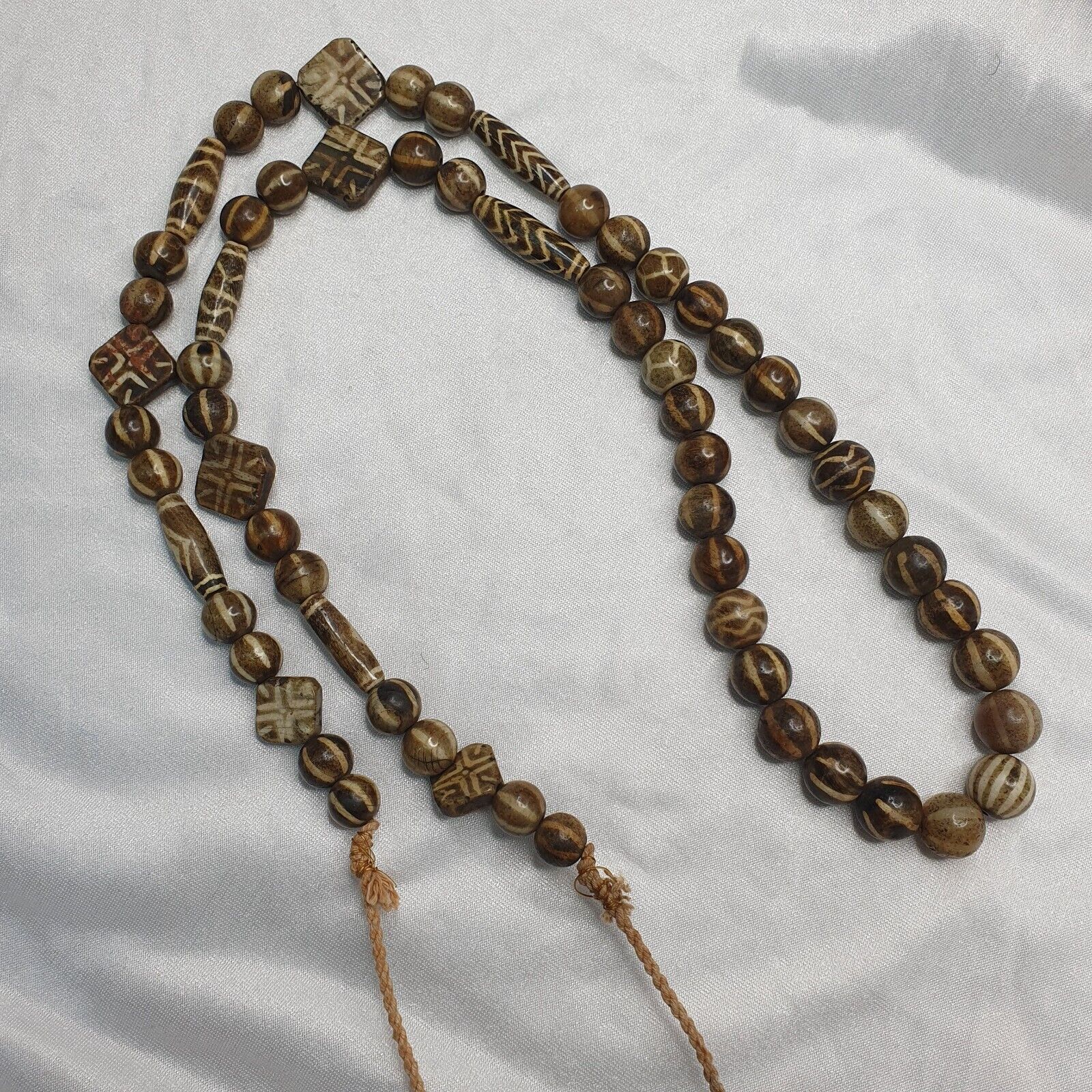 RARE Very Old PUMTEK BEADS Necklace Palmwood Great Patterns
