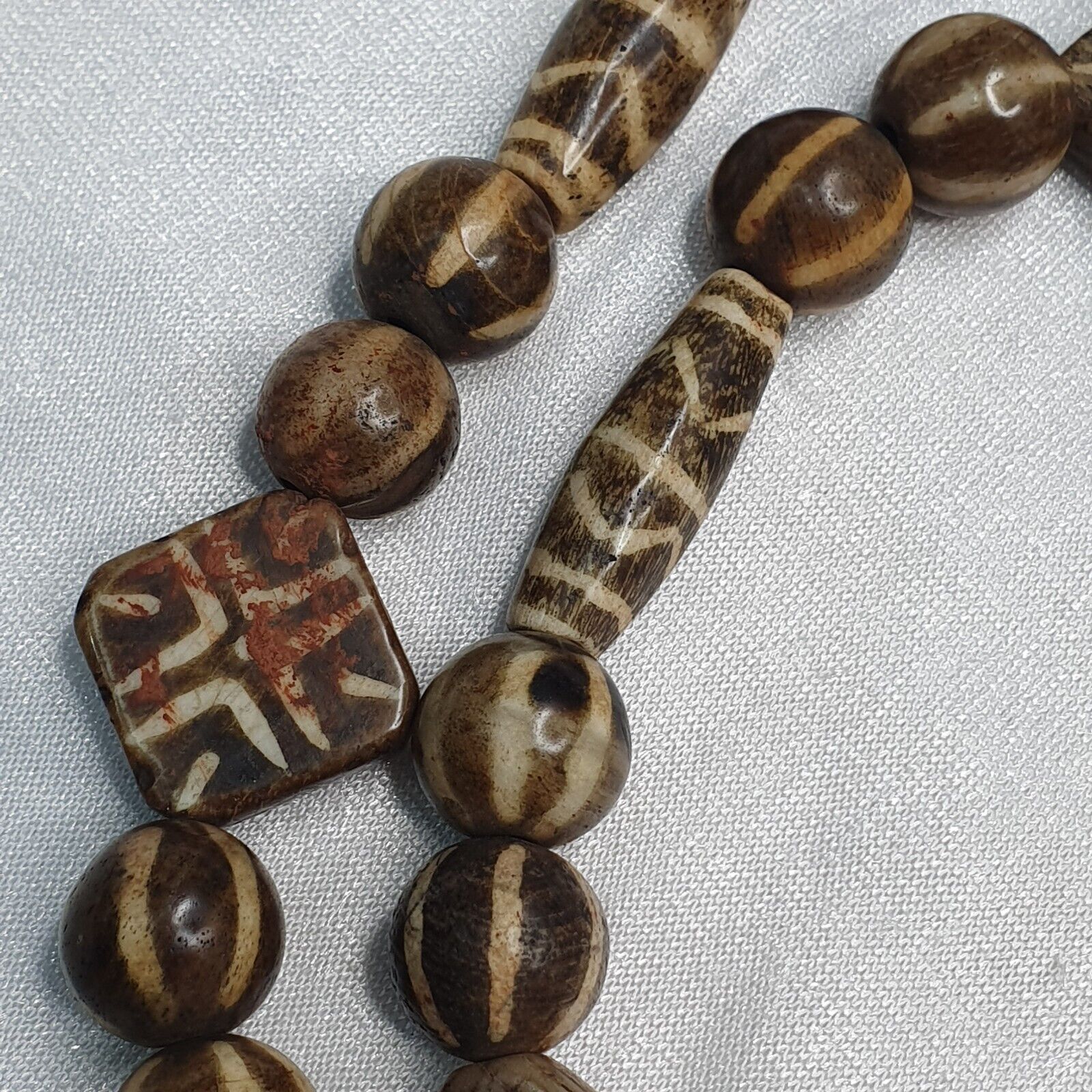 RARE Very Old PUMTEK BEADS Necklace Palmwood Great Patterns