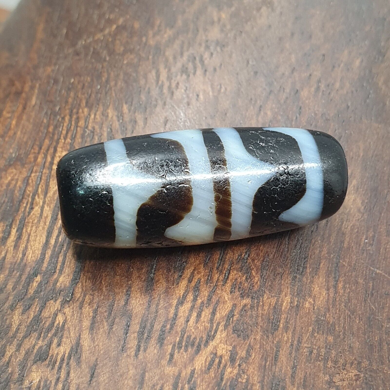 STB-2 HIMALAYAN Indo Tibetan Rusted Double Side Zigzag pattern Agate bead
