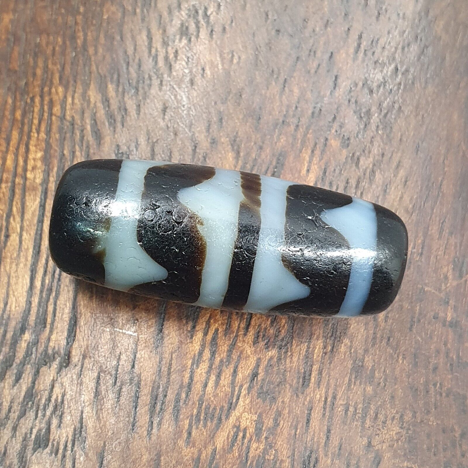 STB-2 HIMALAYAN Indo Tibetan Rusted Double Side Zigzag pattern Agate bead