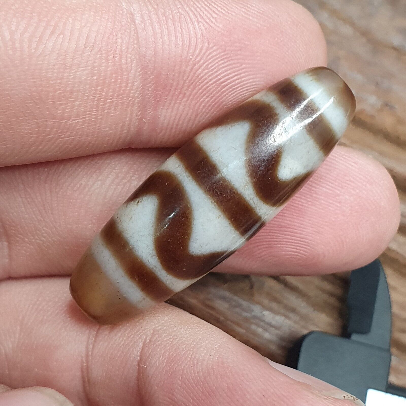 Himalayan Indo Tibetan Agate ZigZag Lines Bead unique Patterns Dzi Amulet