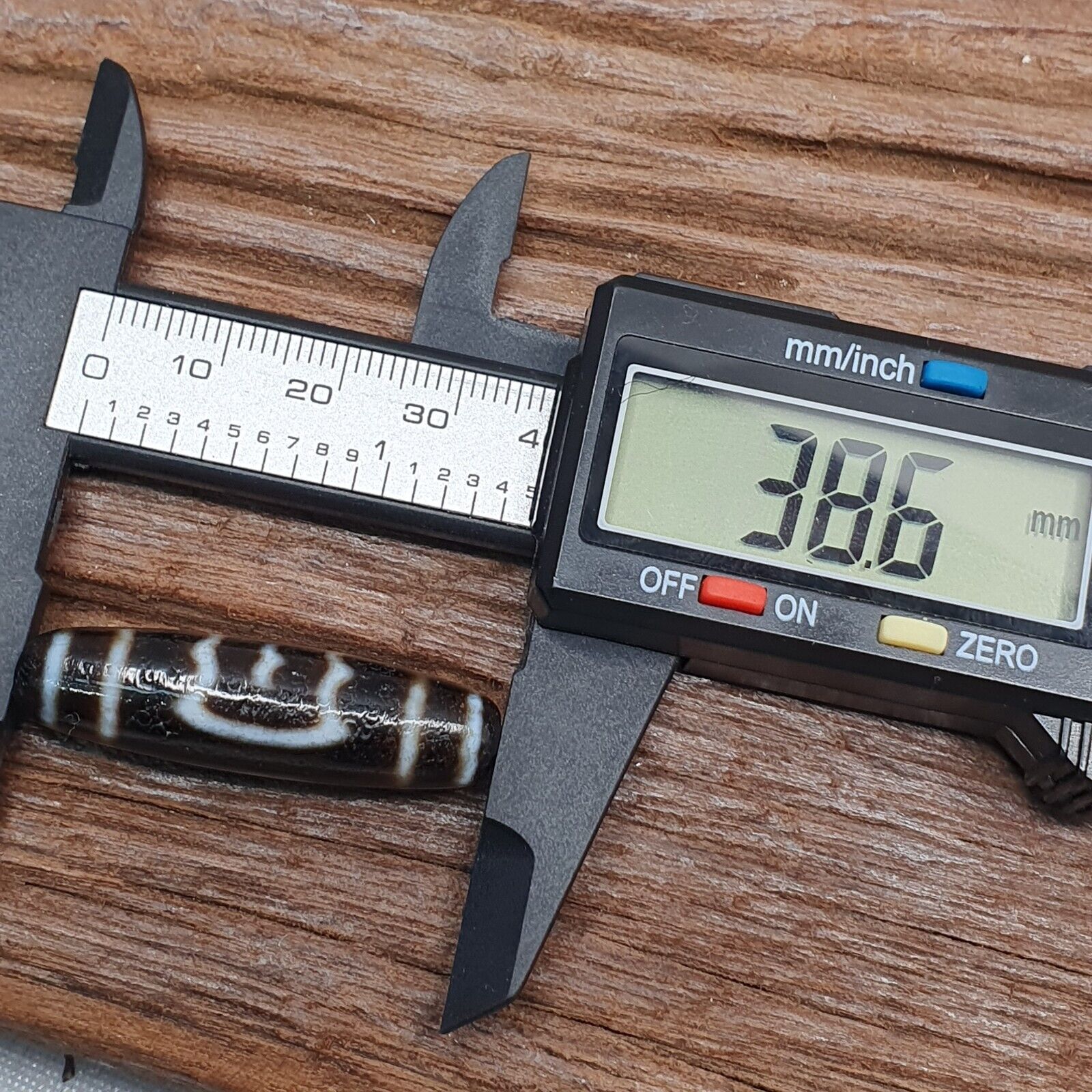 Himalayan Indo Tibetan Dzi Bead Amulet Necklace