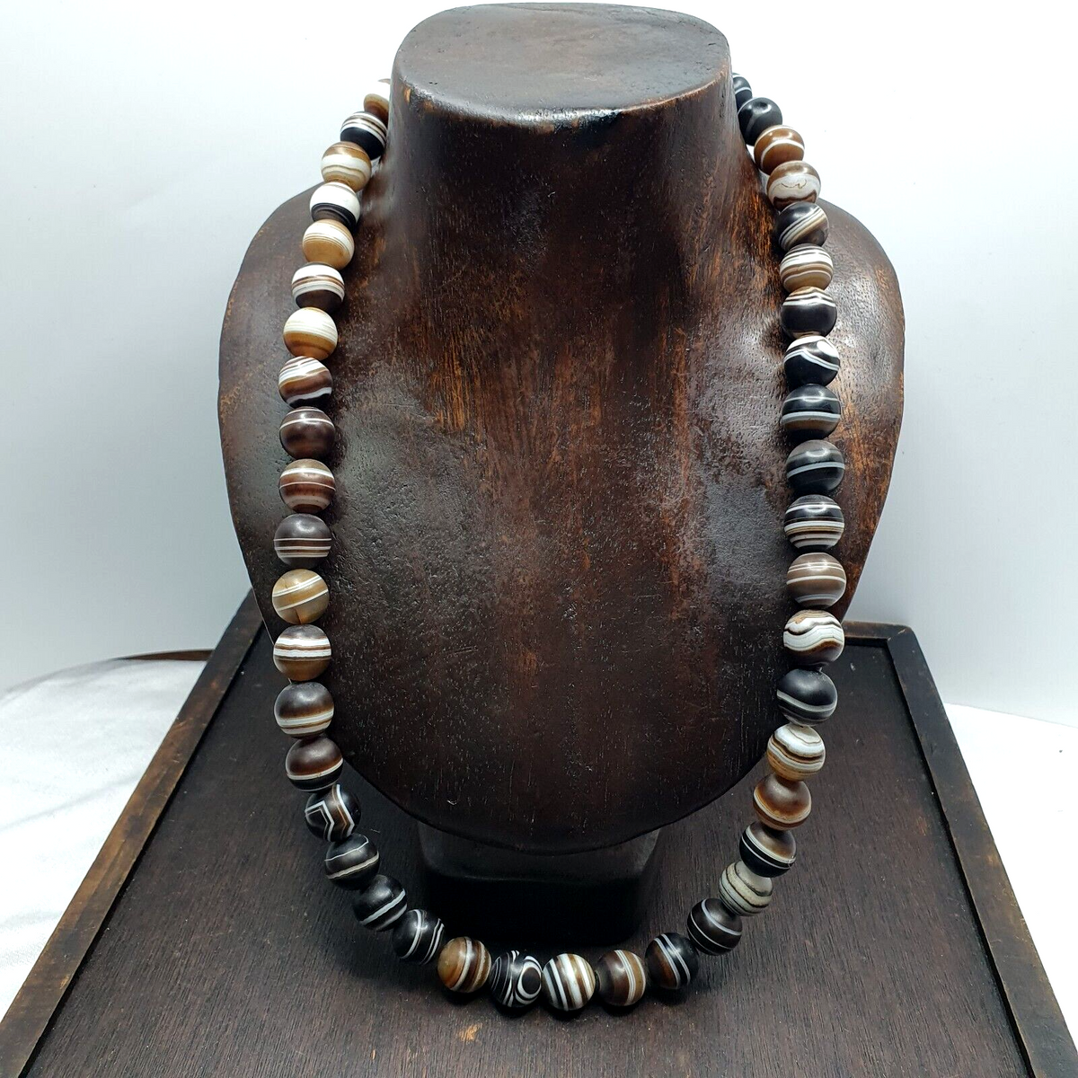 Lot 47 INDO Himalayan Eye Beads Soleimani Banded Agate Beaded Necklace