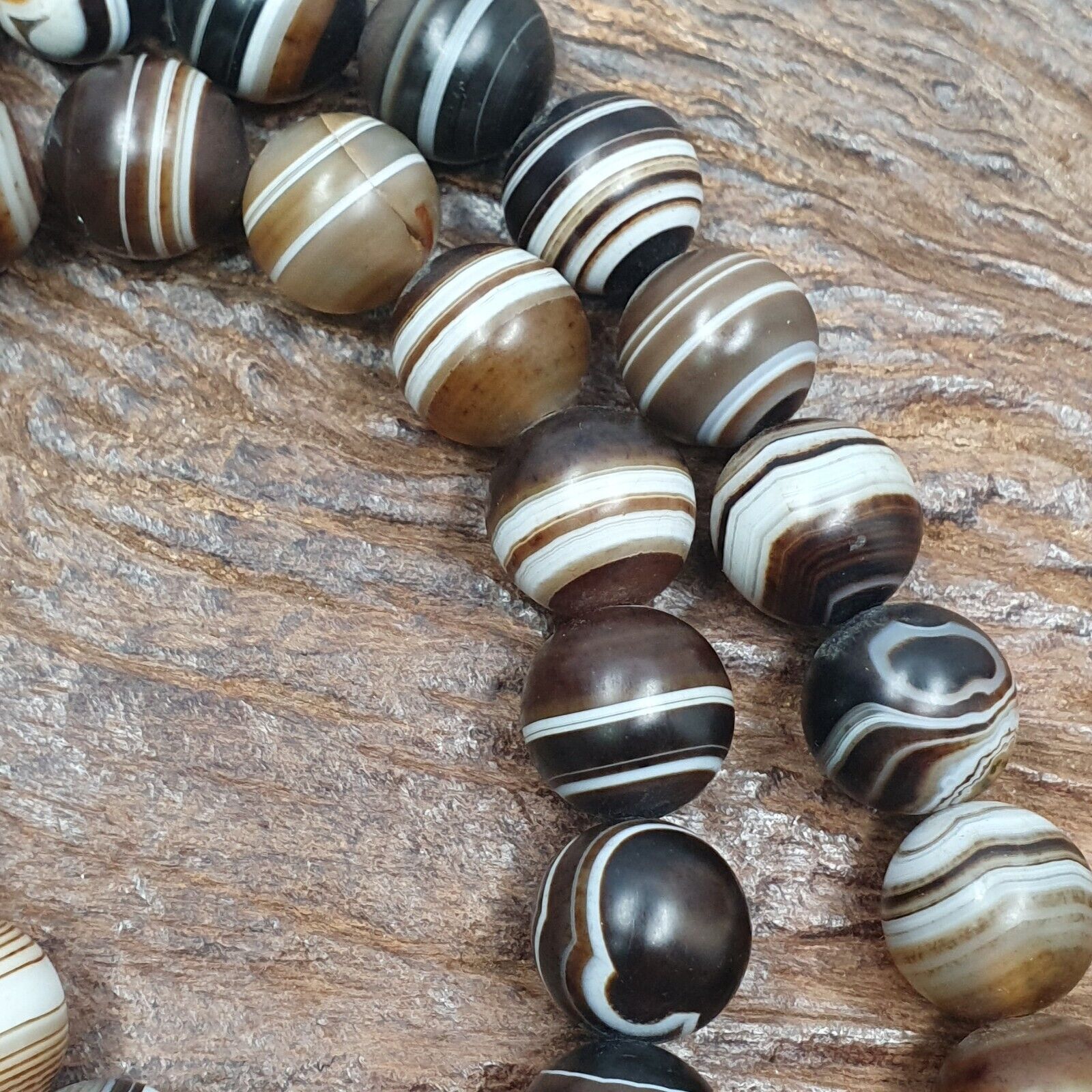 Lot 47 INDO Himalayan Eye Beads Soleimani Banded Agate Beaded Necklace