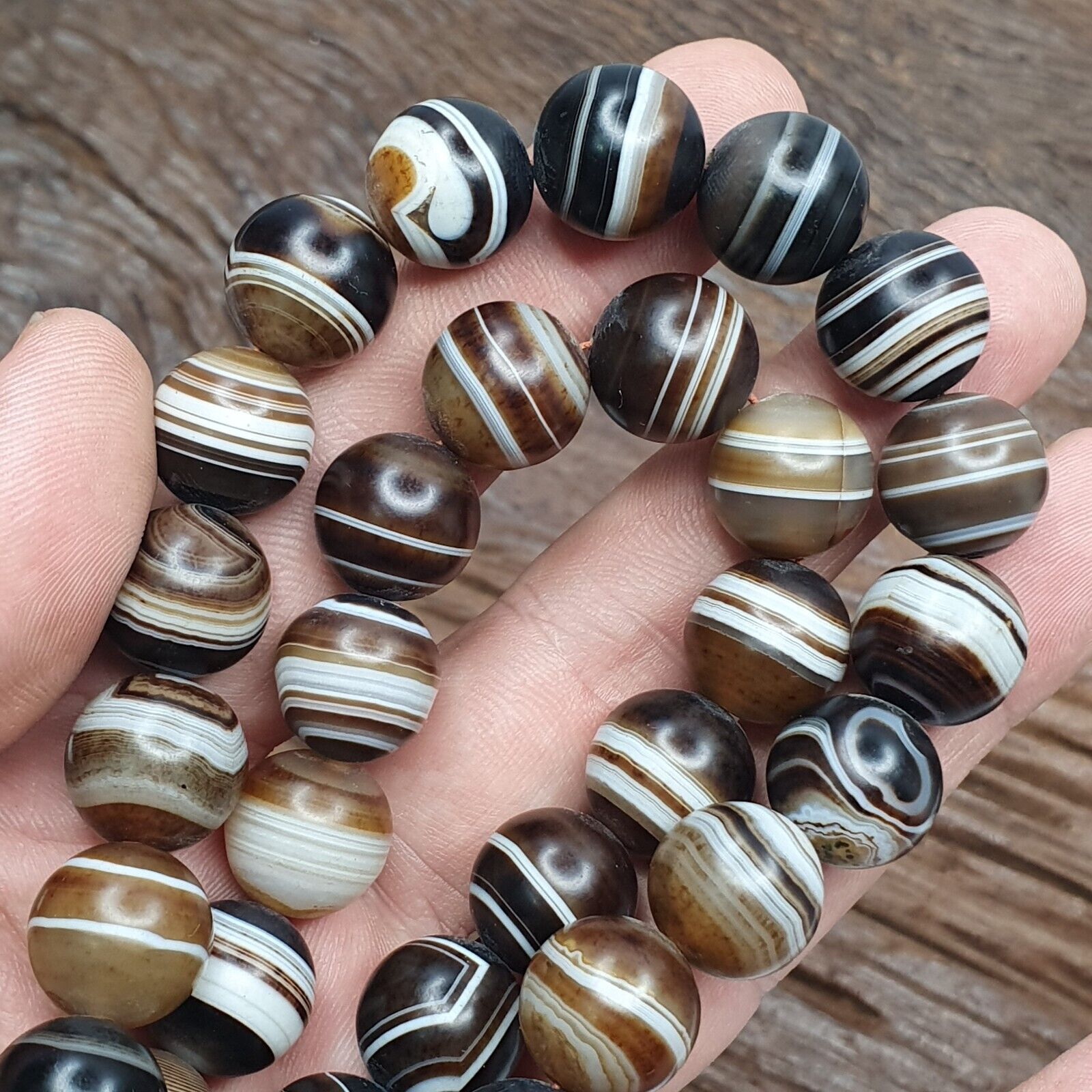 Lot 47 INDO Himalayan Eye Beads Soleimani Banded Agate Beaded Necklace