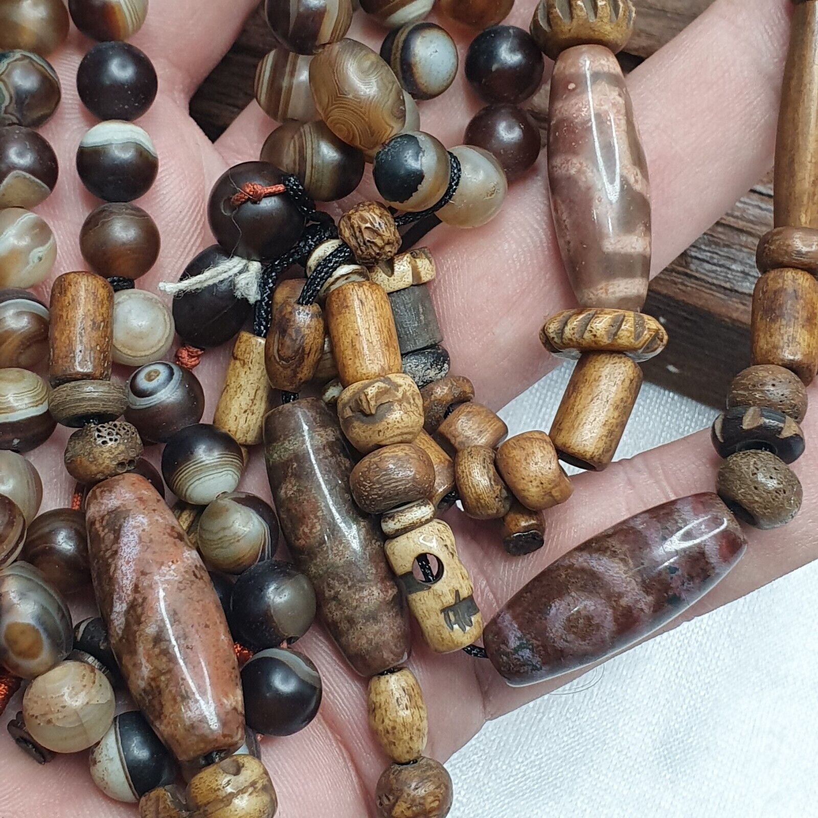 Powerful Spiritual 108 Agate Prayer Beads with Tibetan DZI Beads Buddhist Rosary