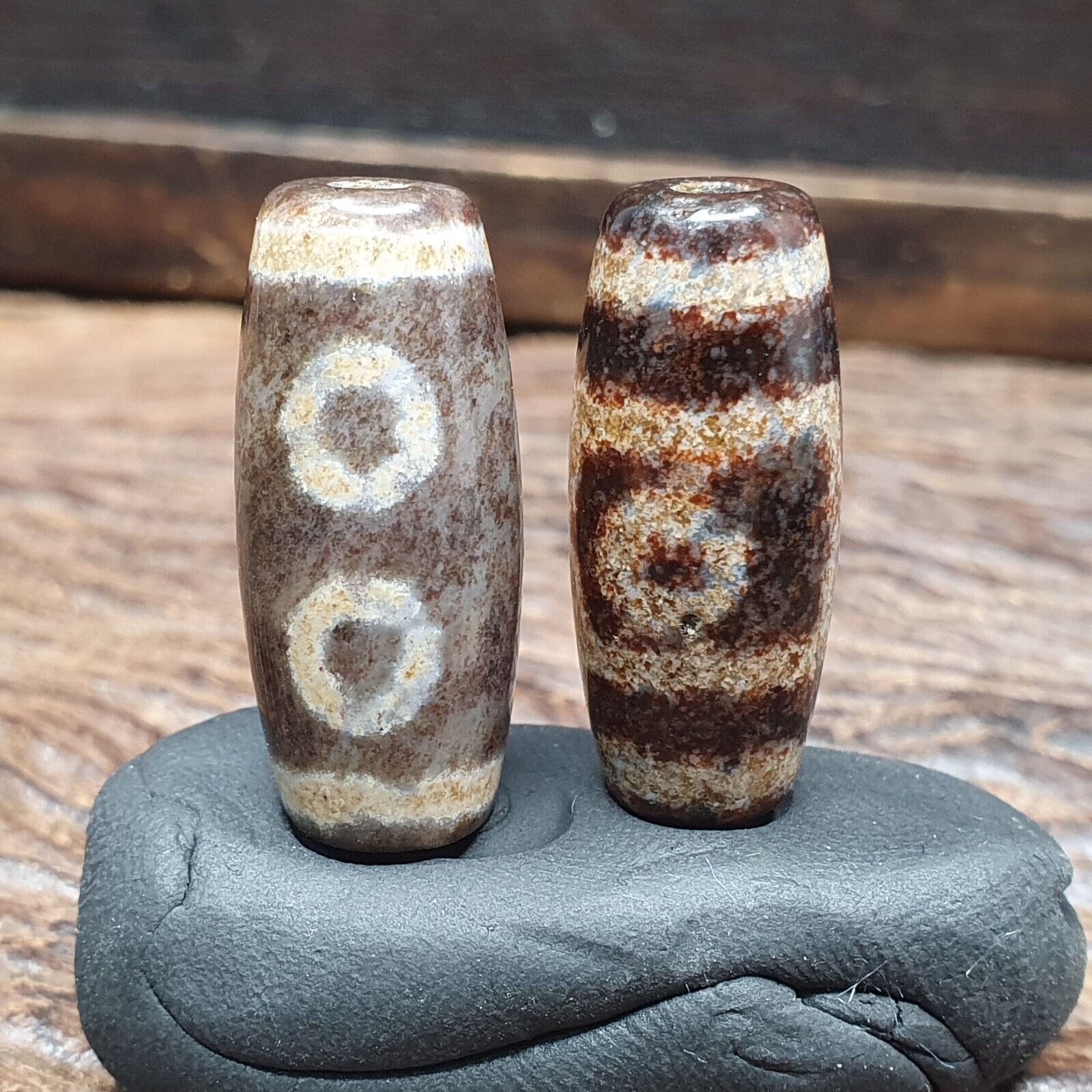 Lot 2 Eye Bead Tibetan dzi bead old amulet Agate Tibet gzi pendant SHD-1