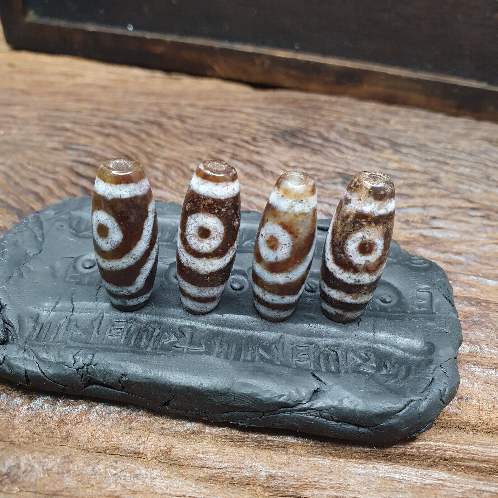 Lot 4 Pcs Eye Beads Tibetan dzi bead old amulet Agate Tibet gzi pendant SHD-L4