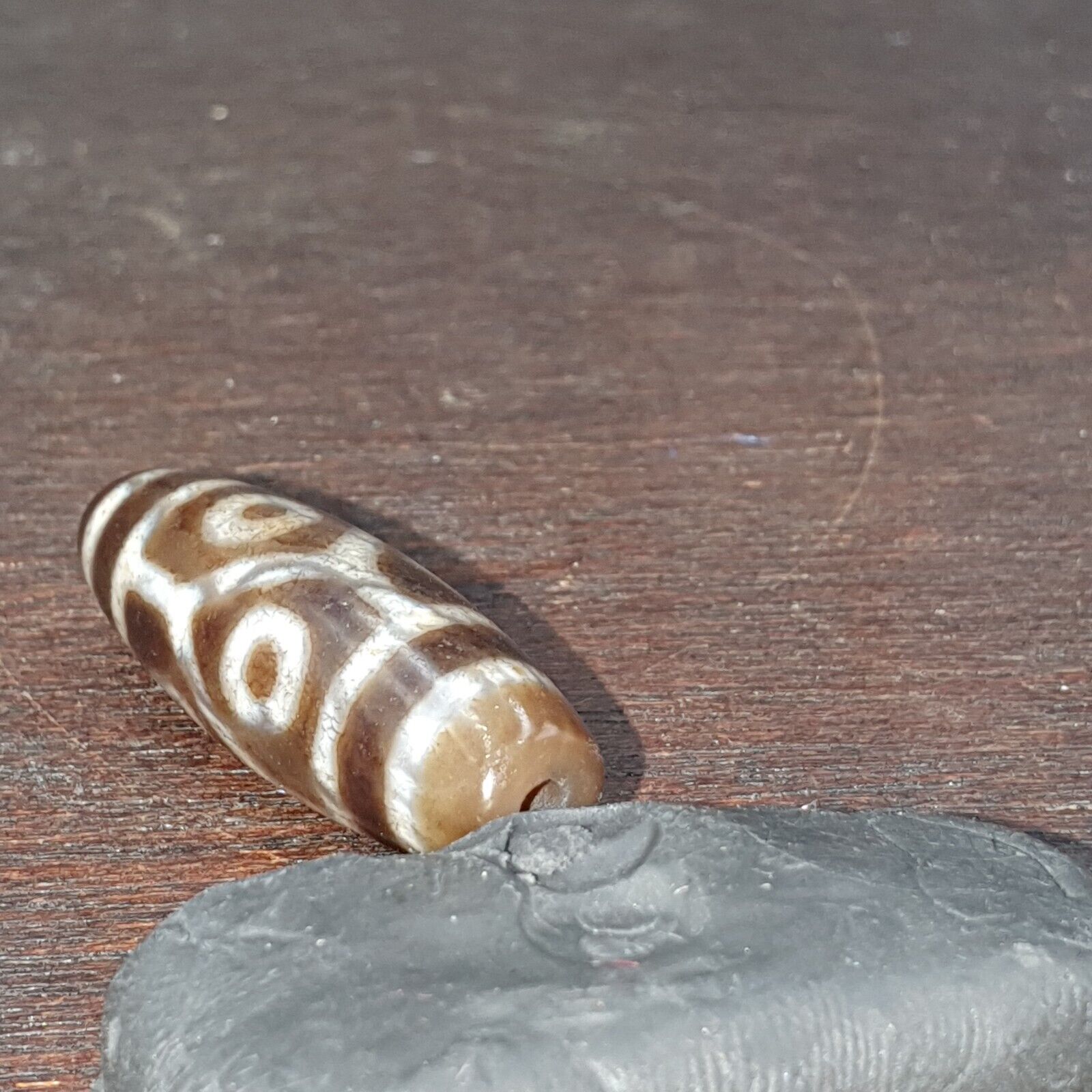 Round totem Heaven 6 Eyes Tibetan Old Agate Dzi Bead Amulet Pendant