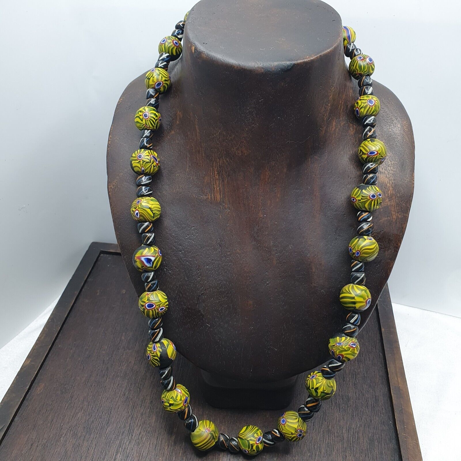 Vintage Roman Style Green Gabri Eyes Glass Beads Necklace