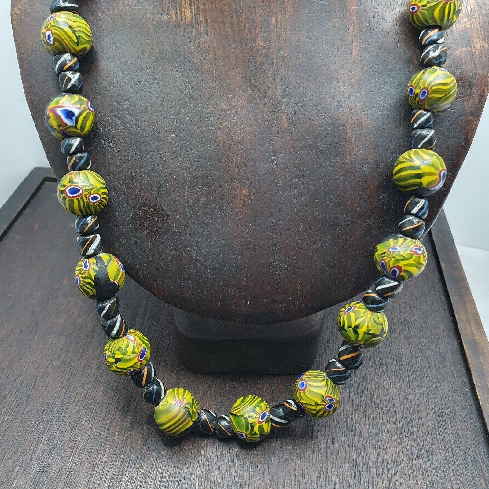 Vintage Roman Style Green Gabri Eyes Glass Beads Necklace