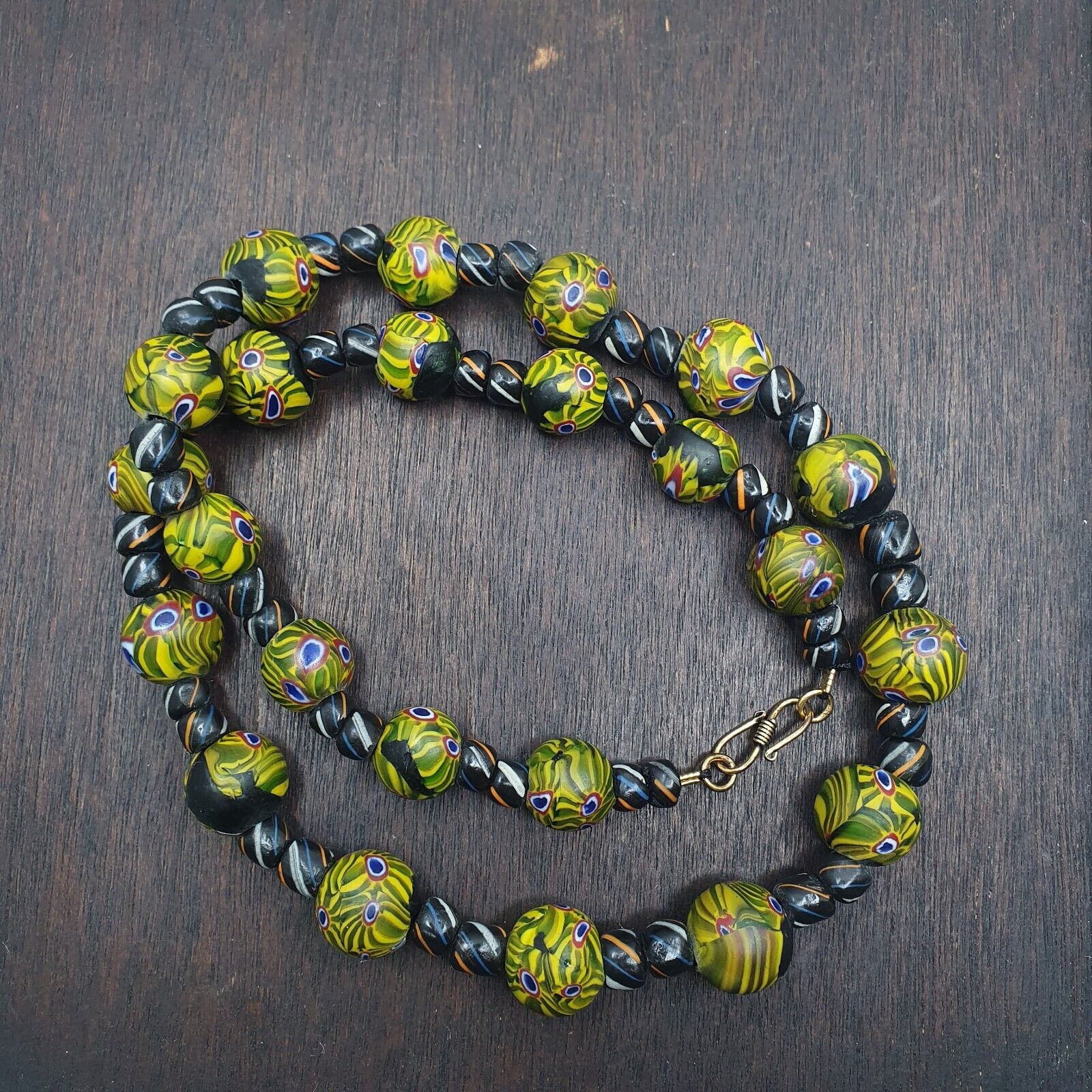 Vintage Roman Style Green Gabri Eyes Glass Beads Necklace