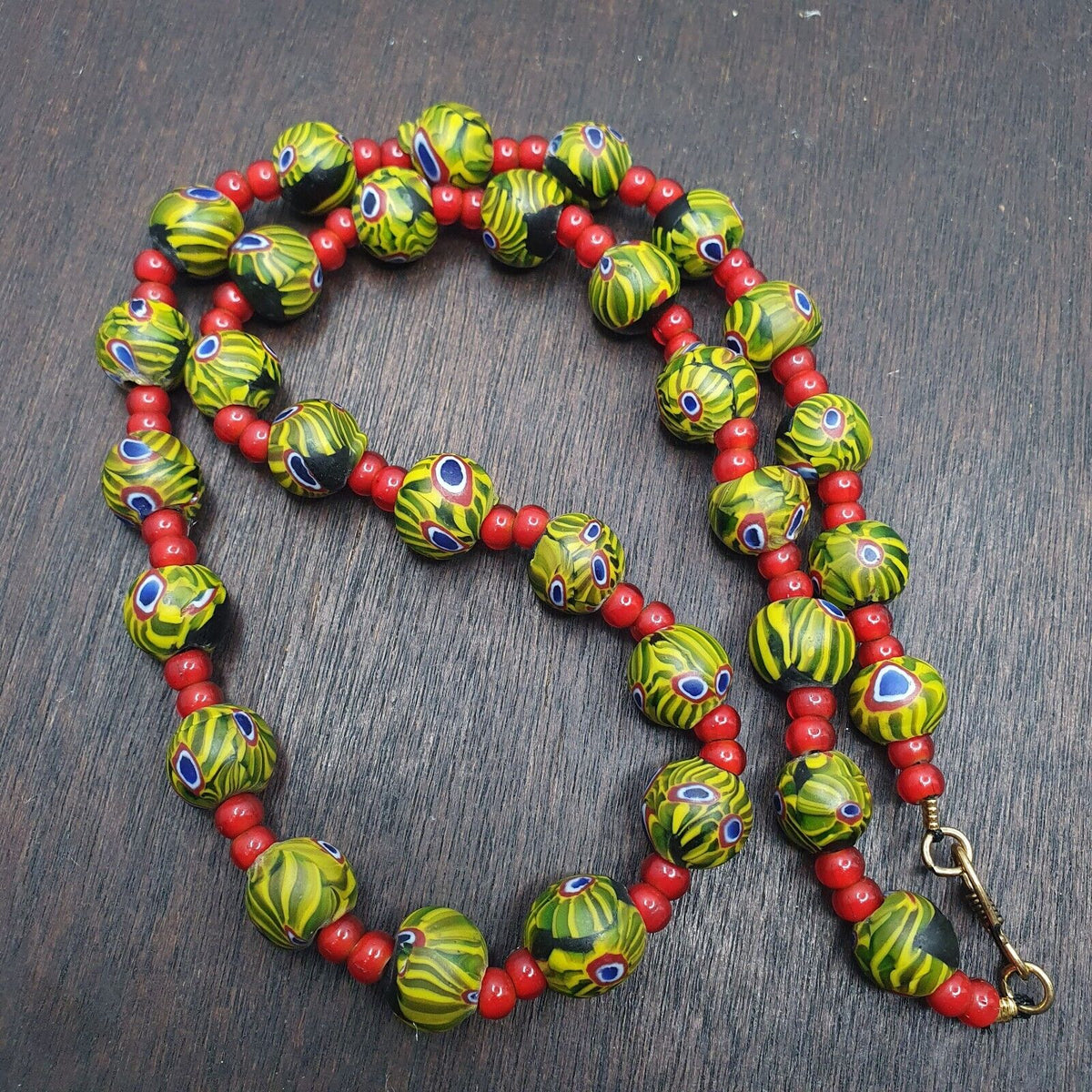 Vintage RED white Heart 6mm & Roman Style Green Gabri Eyes Beads Necklace